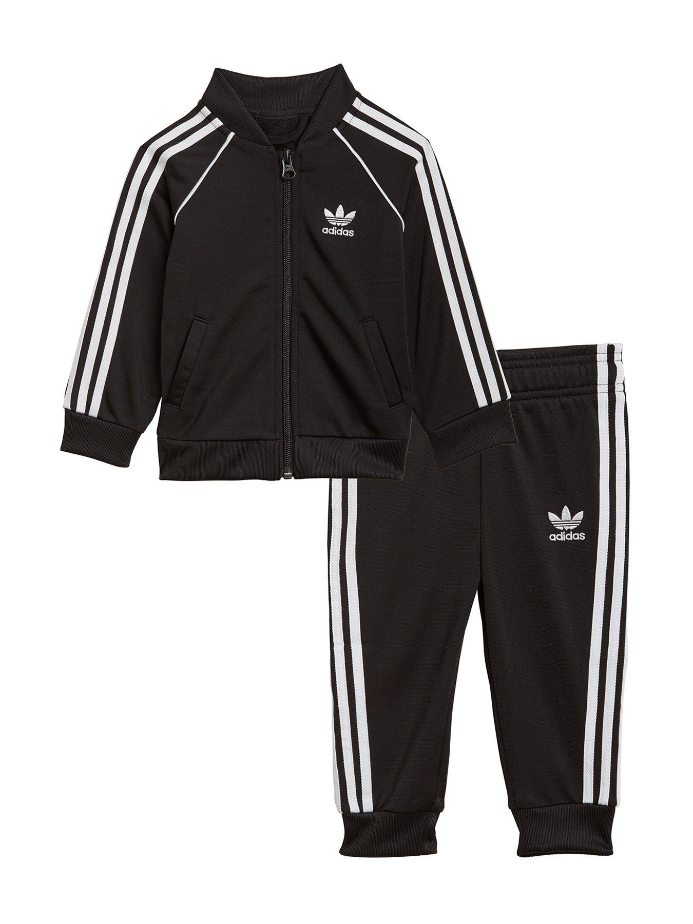 Adidas tracksuit superstar sale