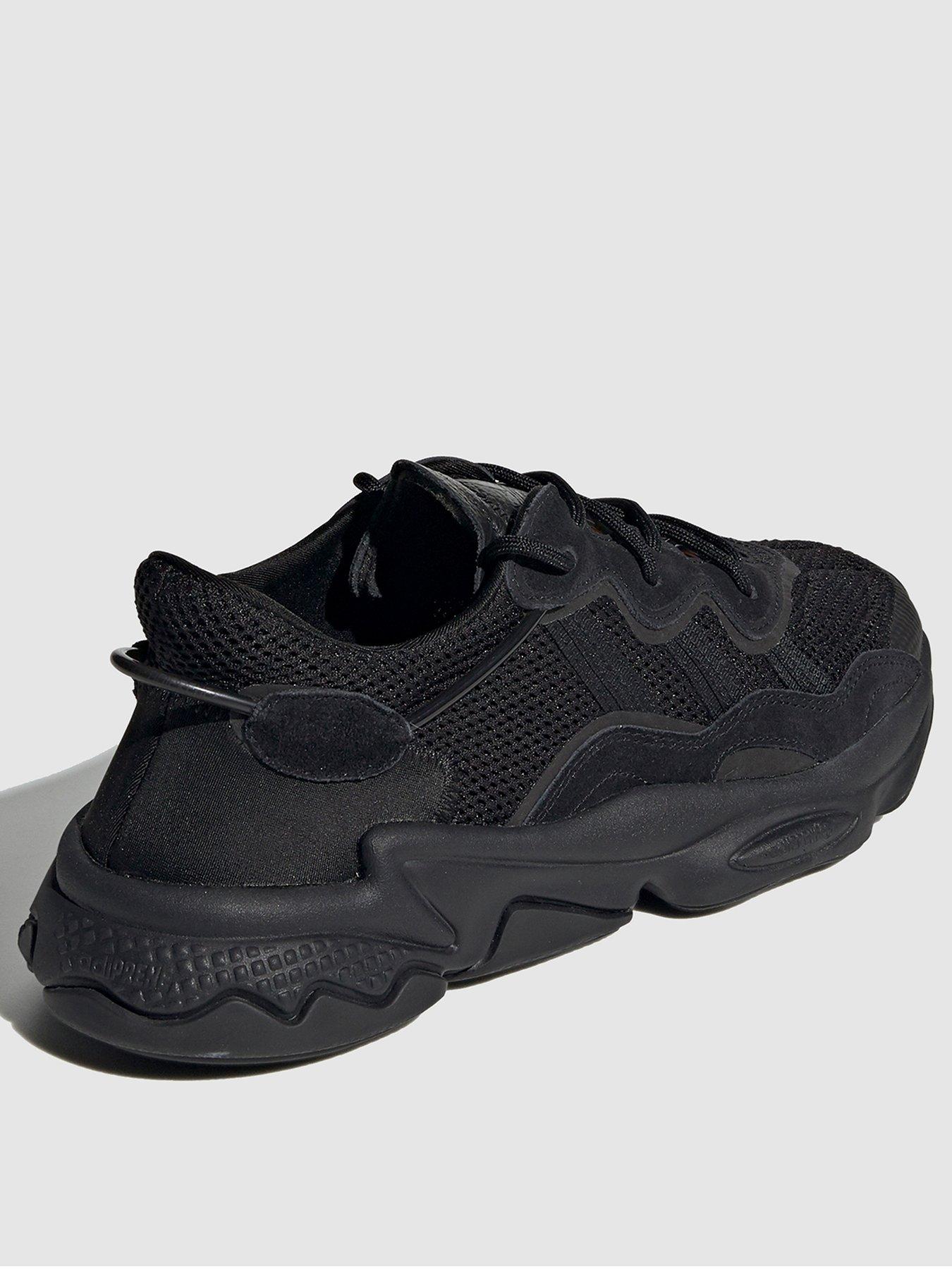 Adidas ozweego outlet black size 7