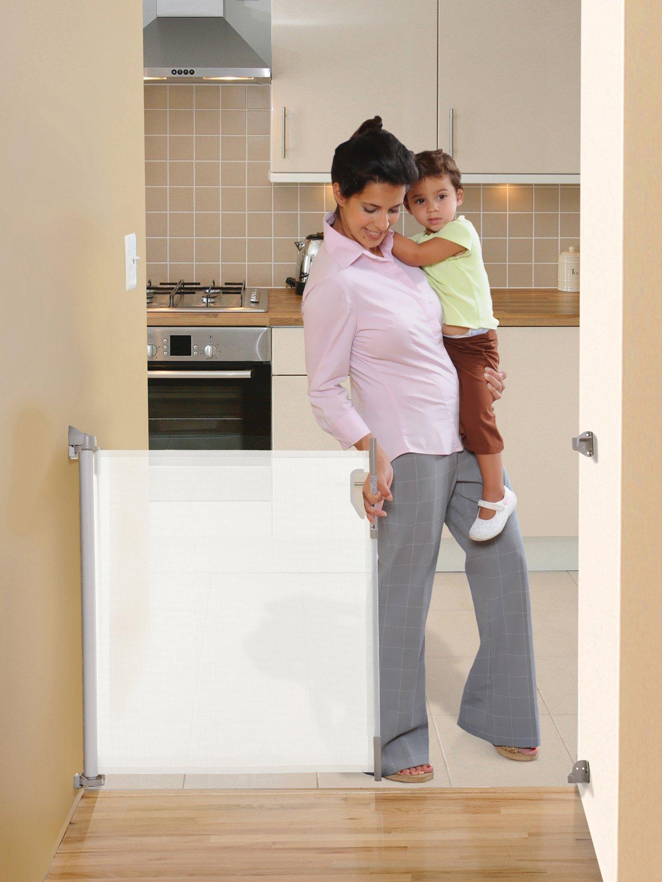 Image 2 of 6 of Dreambaby Retractable Relocatable Gate (Fits Gaps 0-140cm) - White/Mesh