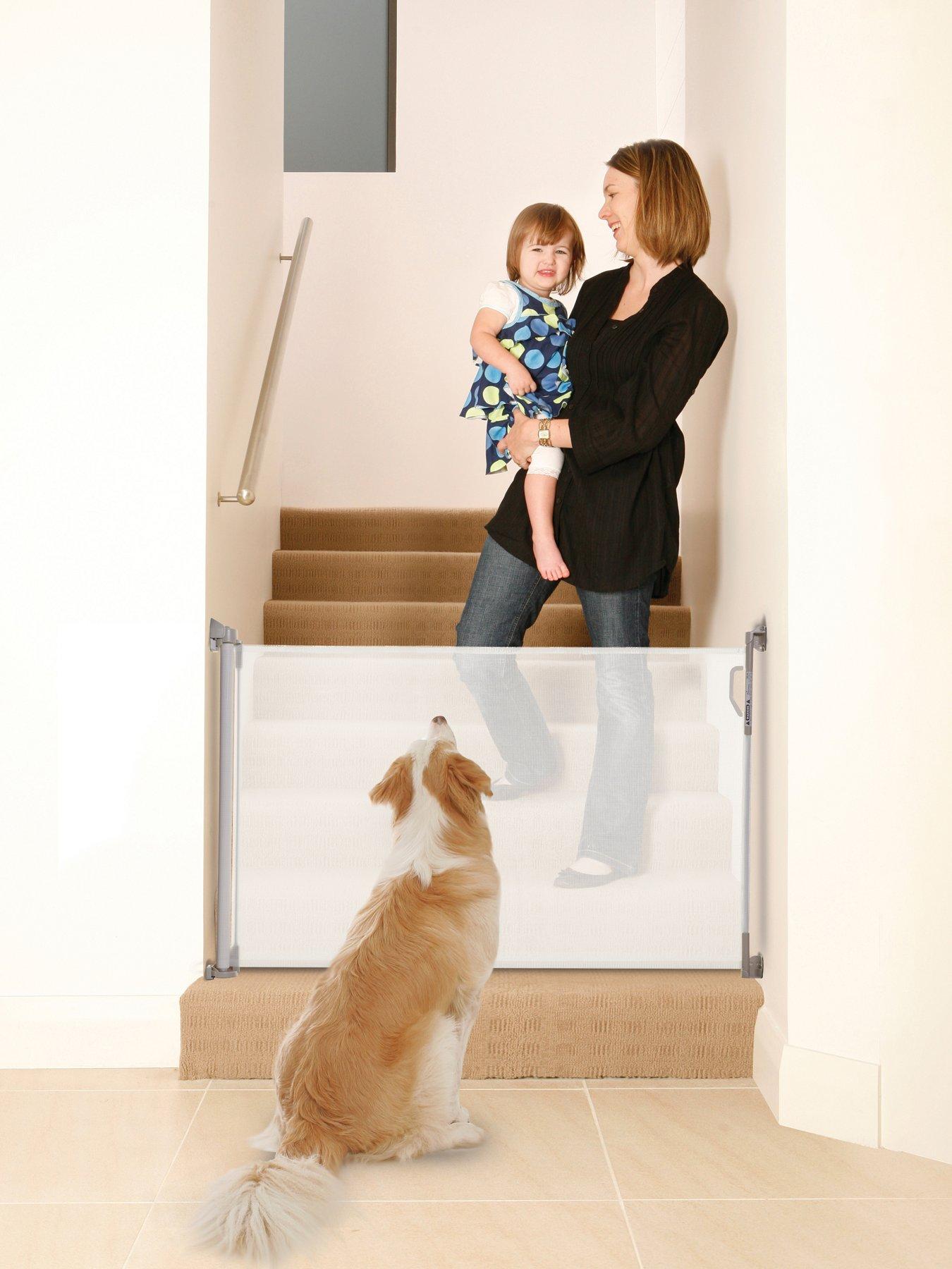 Image 4 of 6 of Dreambaby Retractable Relocatable Gate (Fits Gaps 0-140cm) - White/Mesh