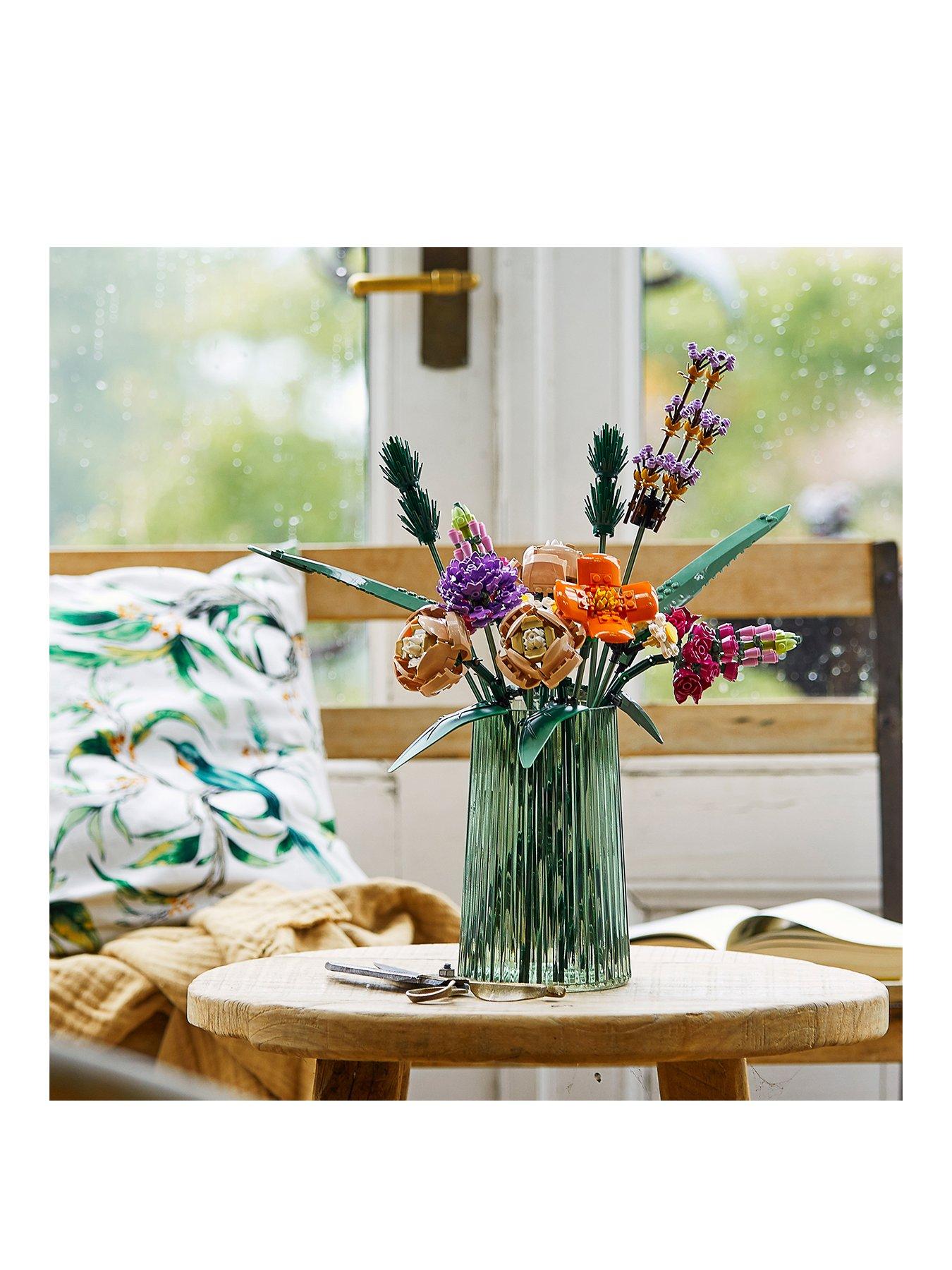 Image 2 of 8 of LEGO Botanical Botanicals Flower Bouquet 10280