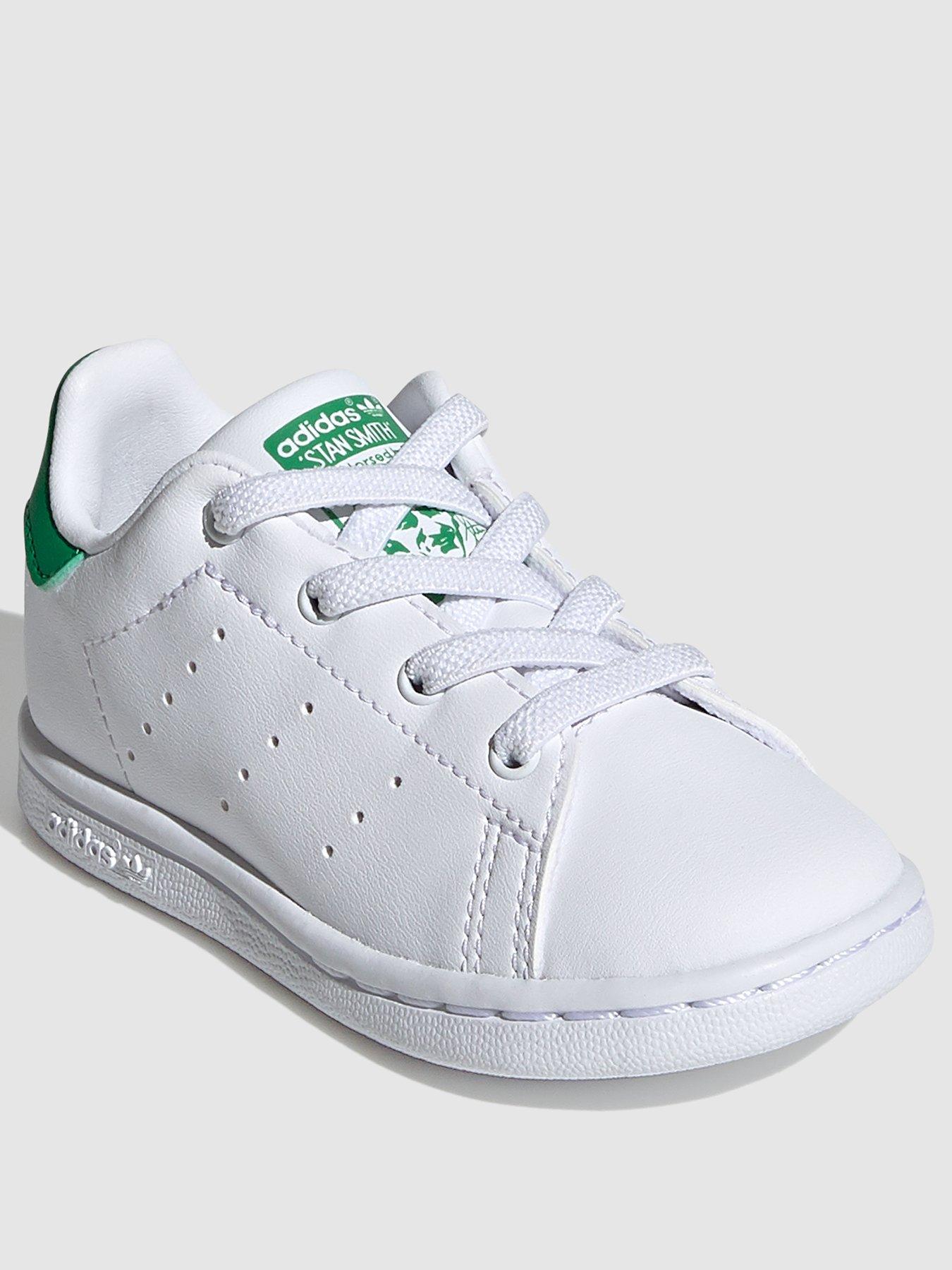 Baby white shop adidas trainers