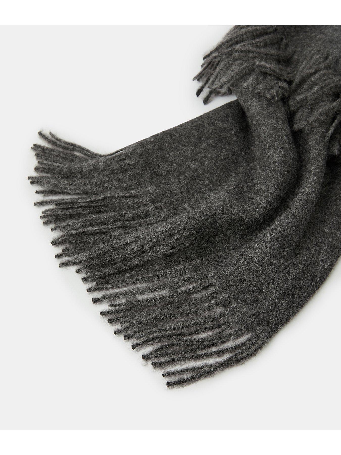 accessorize-holly-supersoft-blanket-greyback