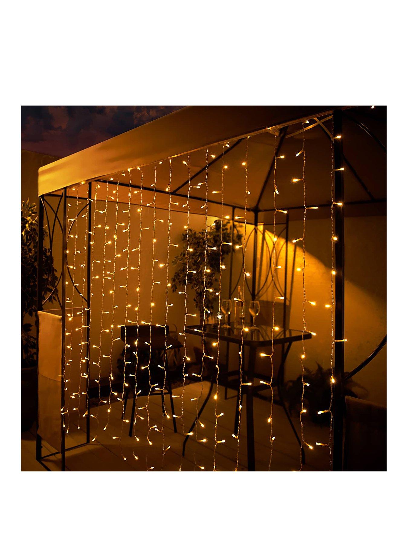 streetwize-solar-curtain-lights-warm-whitefront