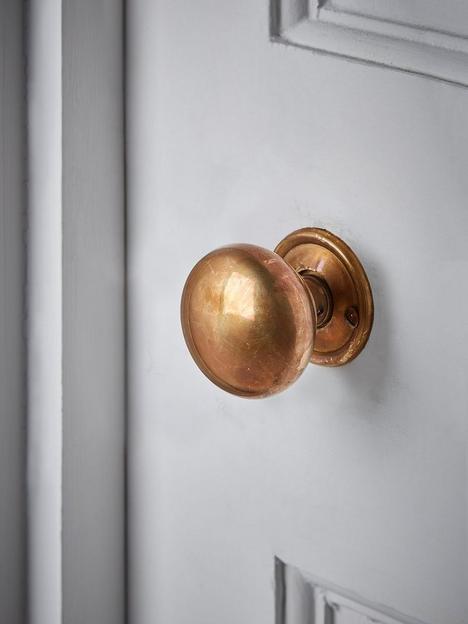 cox-cox-round-door-knob-antique-brass