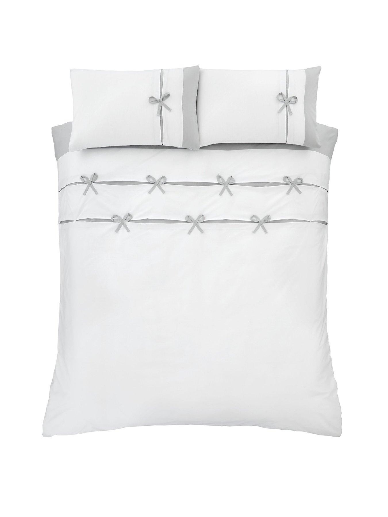 Image 2 of 6 of Catherine Lansfield Milo Bow Duvet Cover Set - White