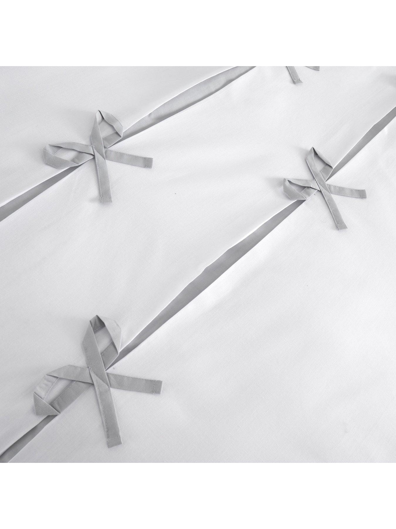 Image 4 of 6 of Catherine Lansfield Milo Bow Duvet Cover Set - White