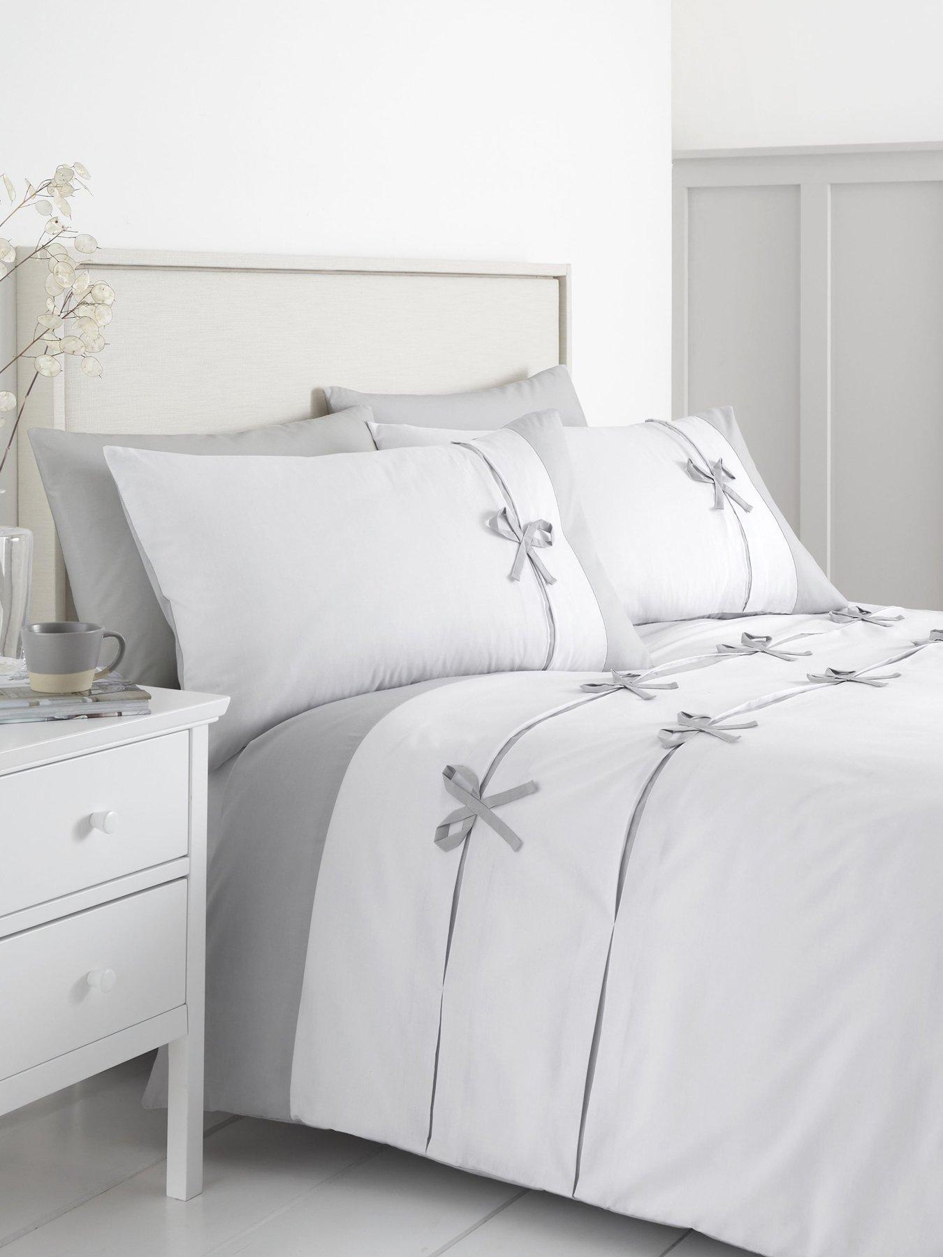 undefined Milo Bow Duvet Cover Set - White