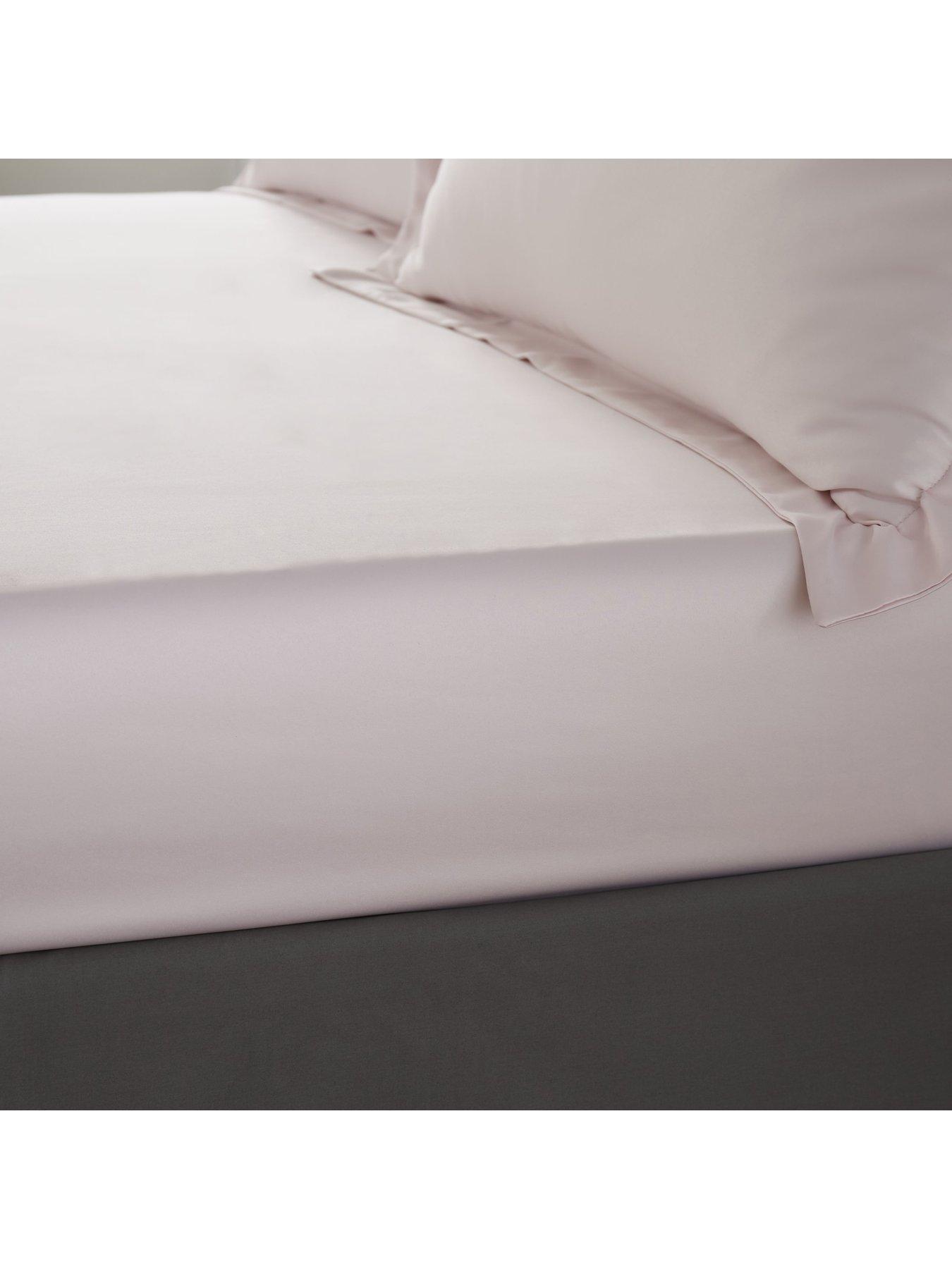 catherine-lansfield-silky-soft-satin-fitted-sheet-blush