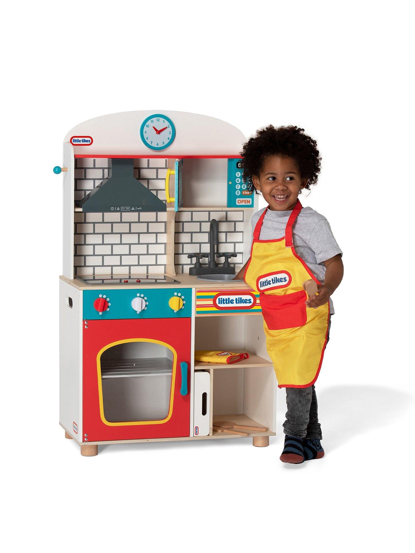 Little tykes online wooden kitchen