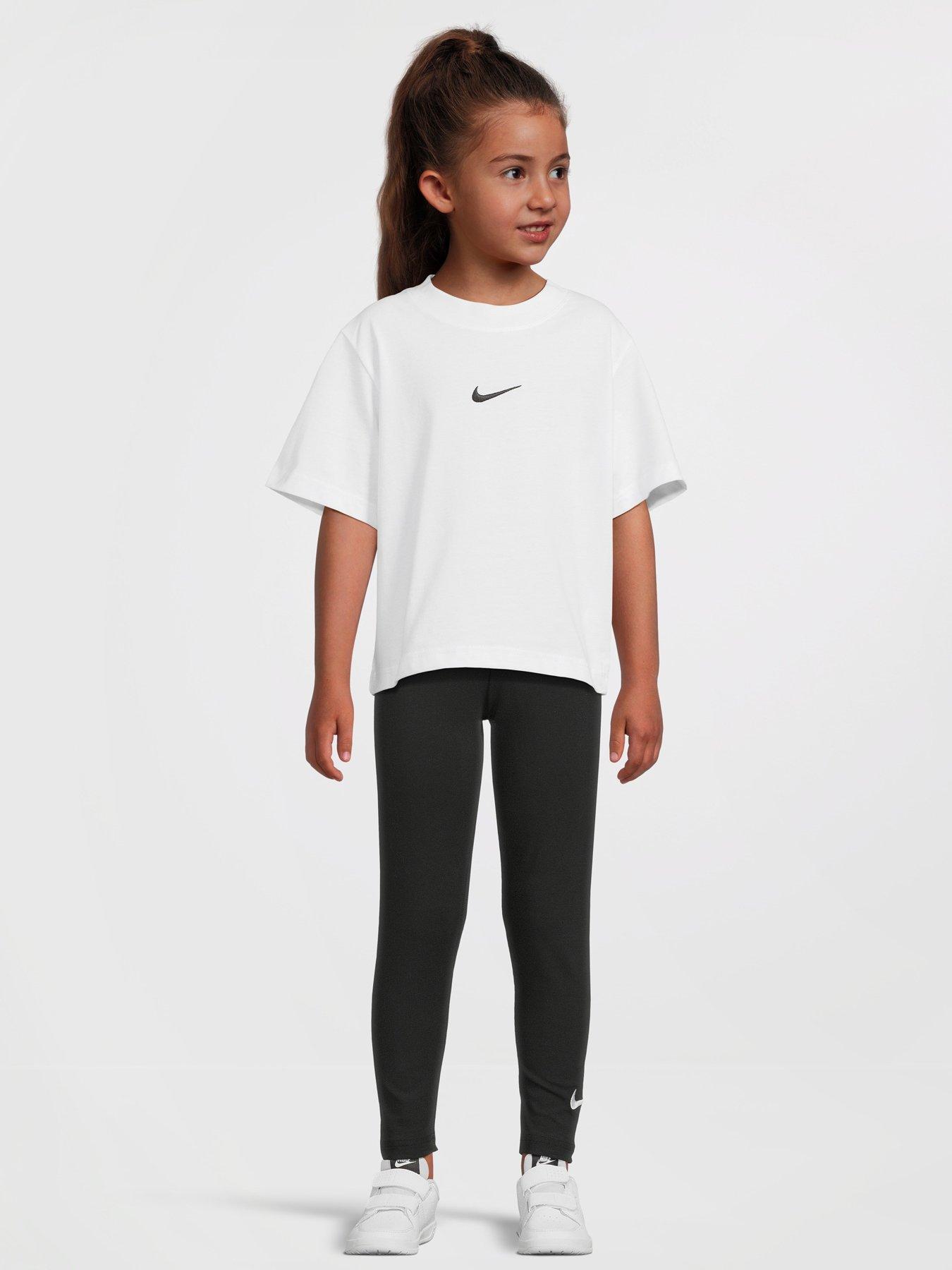 Nike store tshirts girls