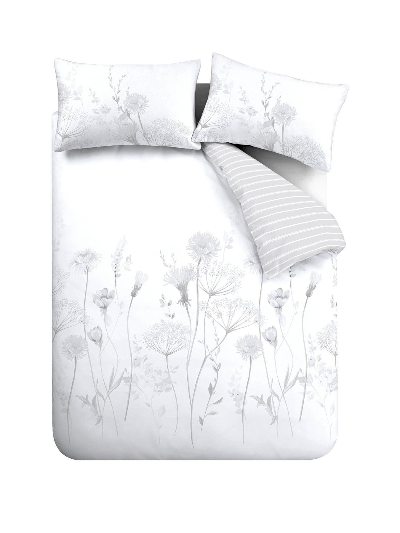 catherine-lansfield-meadowsweet-floral-duvet-covernbspset-whitestillFront