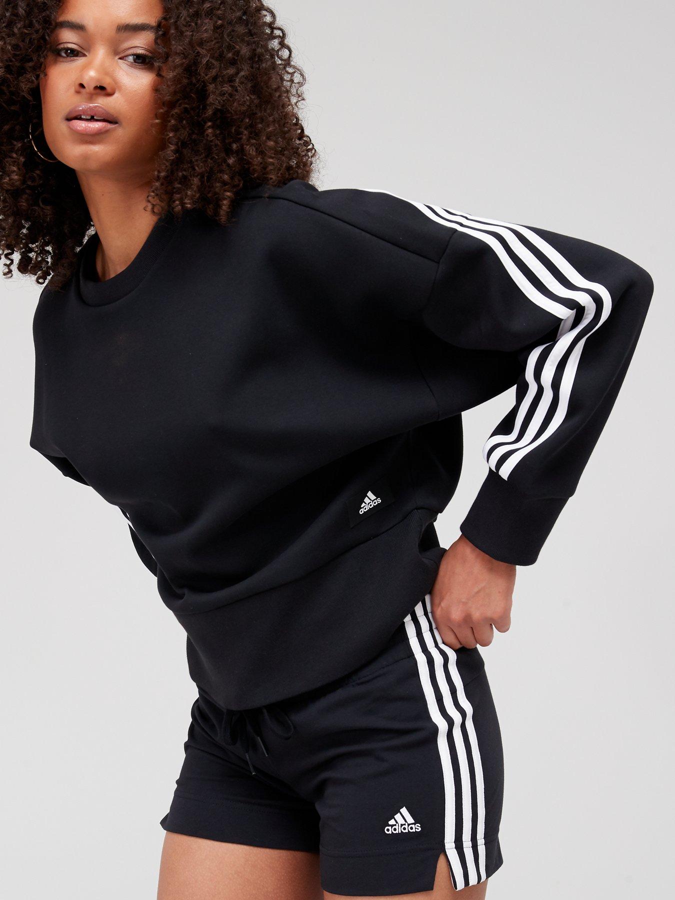 adidas-sportswear-womens-3-stripes-shorts-blackwhiteoutfit