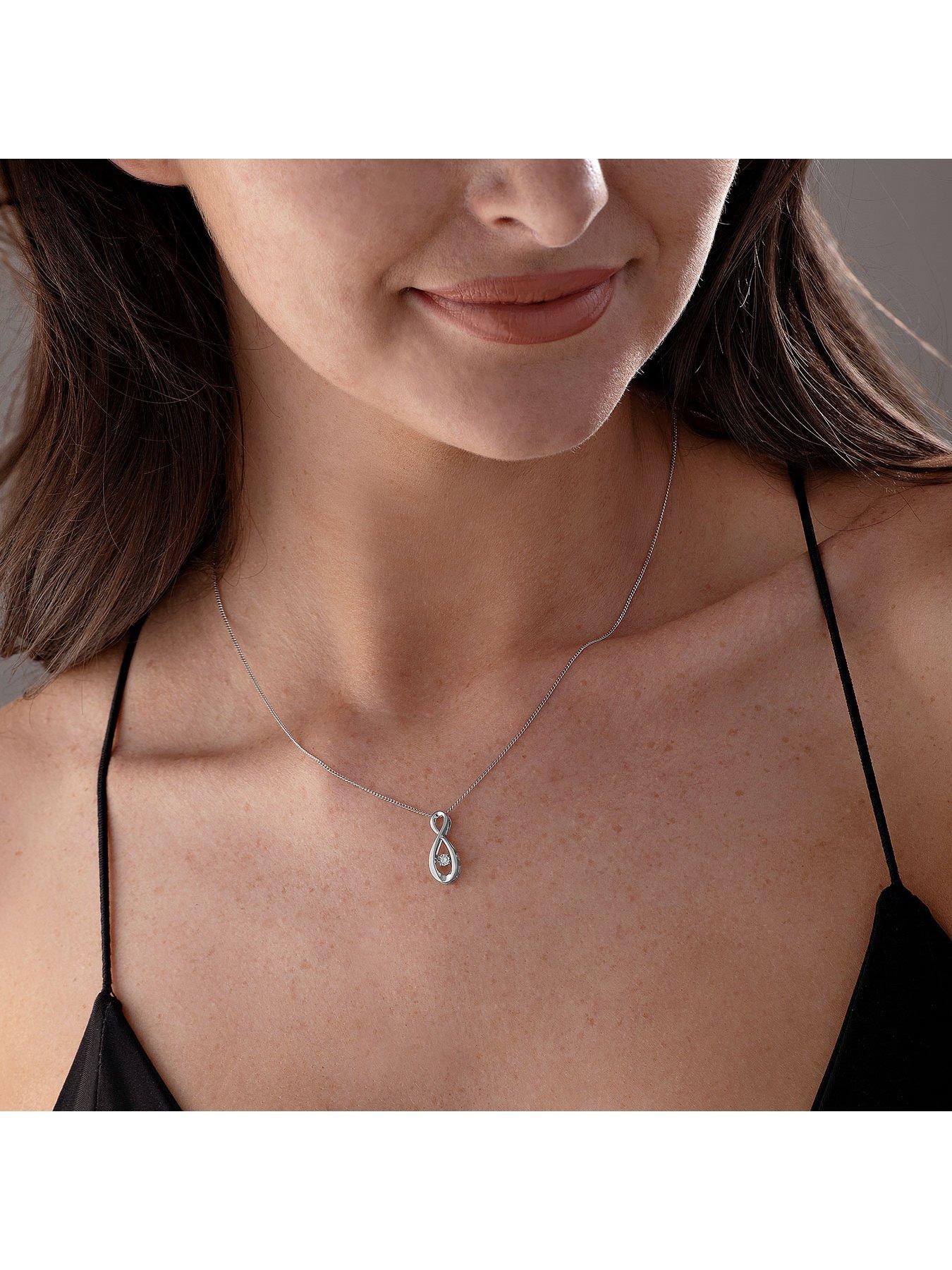 beaverbrooks-9ct-white-gold-diamond-pendantstillFront