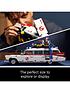 lego-creator-ghostbusters-ecto-1-set-10274detail
