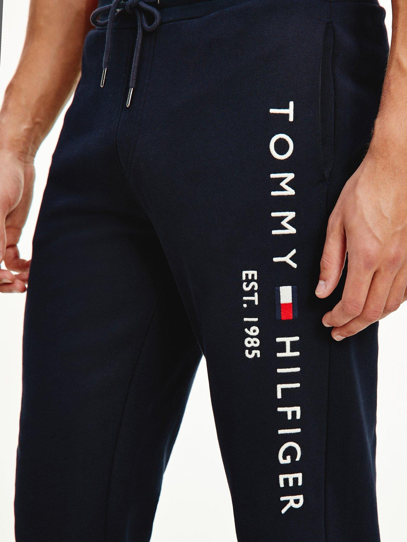 tommy-hilfiger-basic-branded-joggers-desert-skynbspoutfit