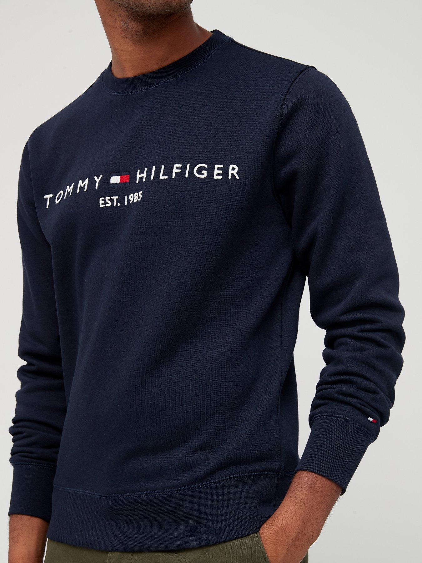 tommy-hilfiger-tommy-hilfiger-logo-crew-sweat-navyoutfit