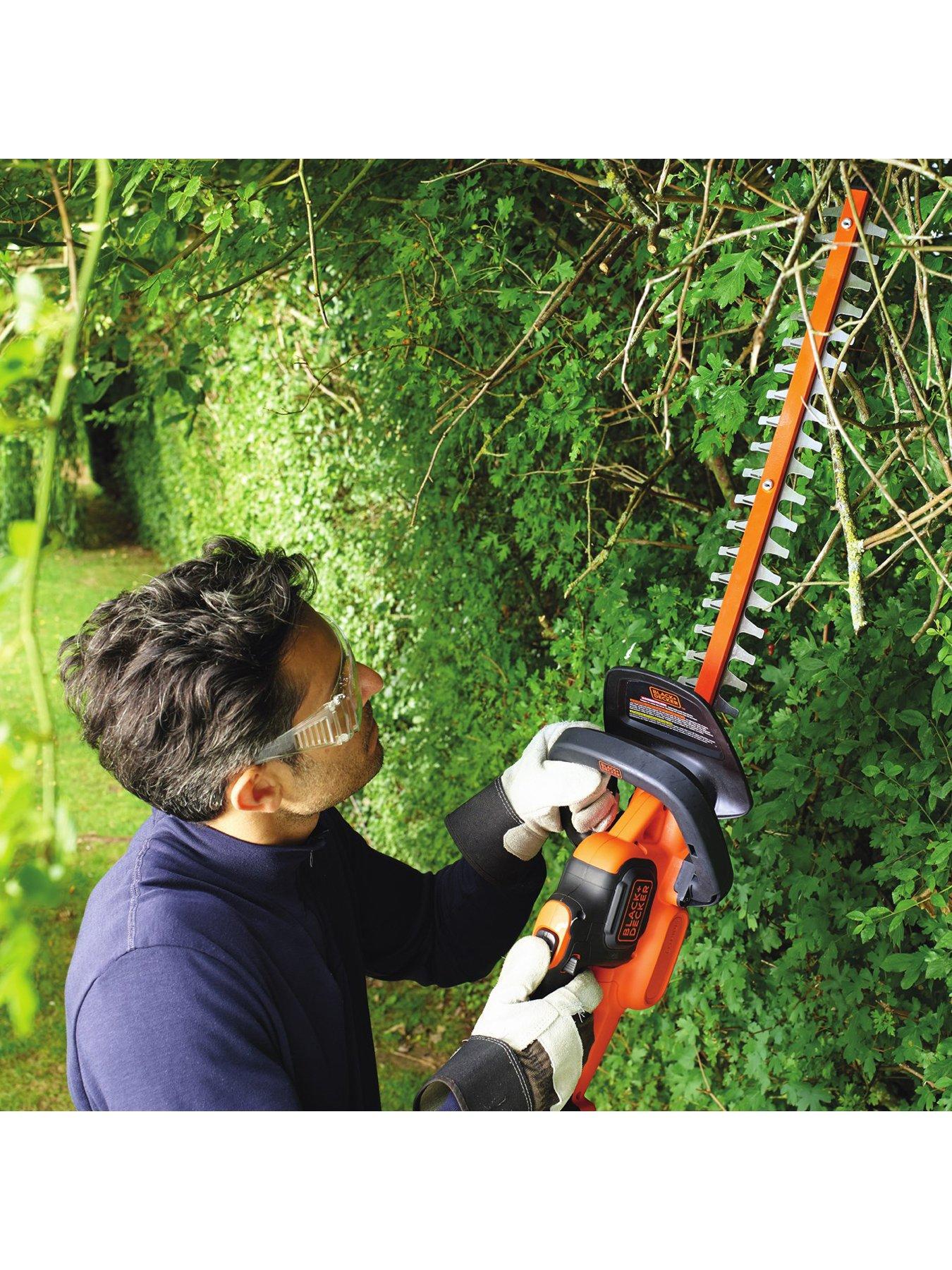 black-decker-18v-cordless-li-ion-45cm-2ah-powercommand-hedge-trimmer-gtc18452pc-gboutfit