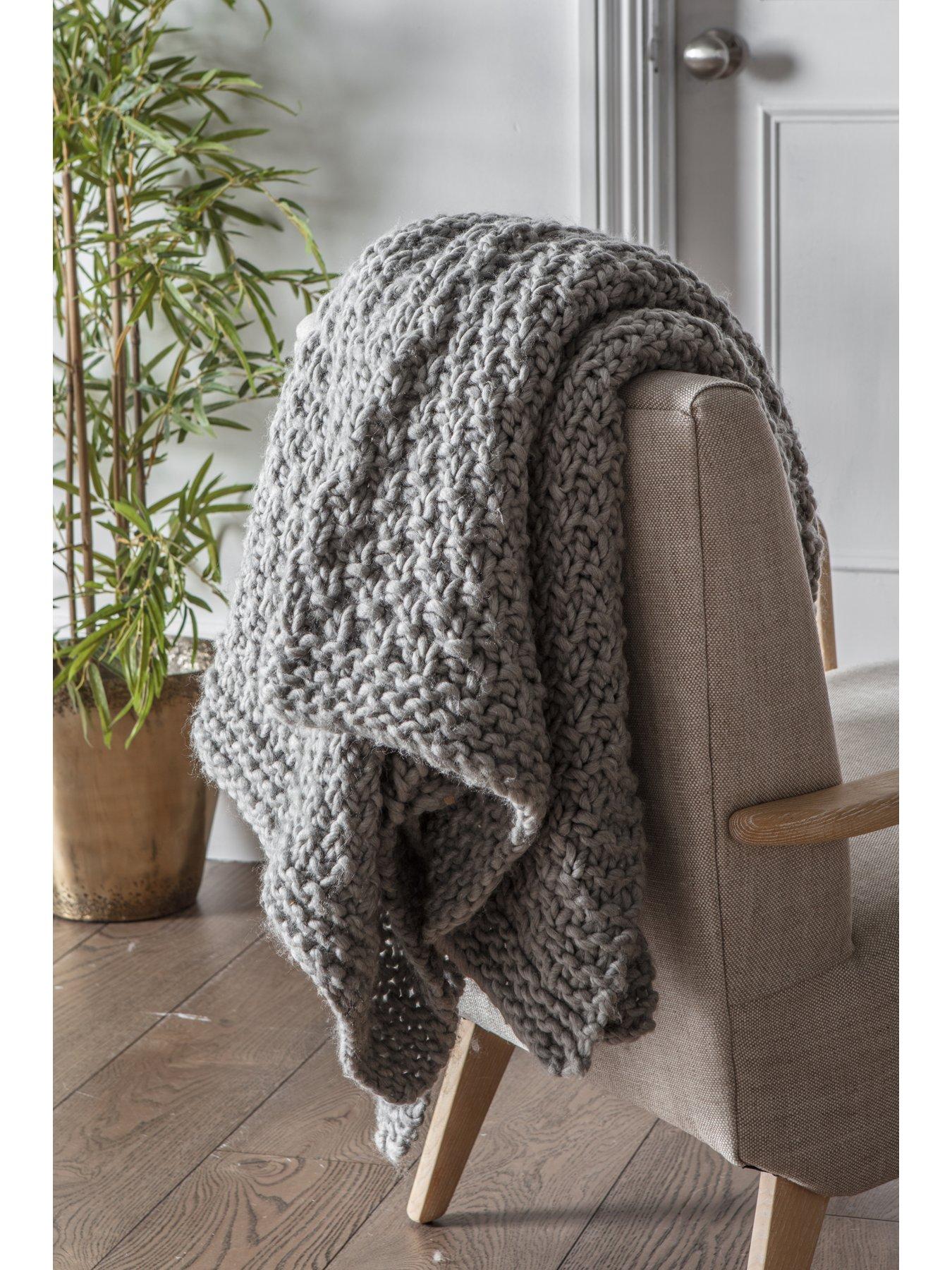 gallery-moss-chunky-knitted-throw-greystillFront