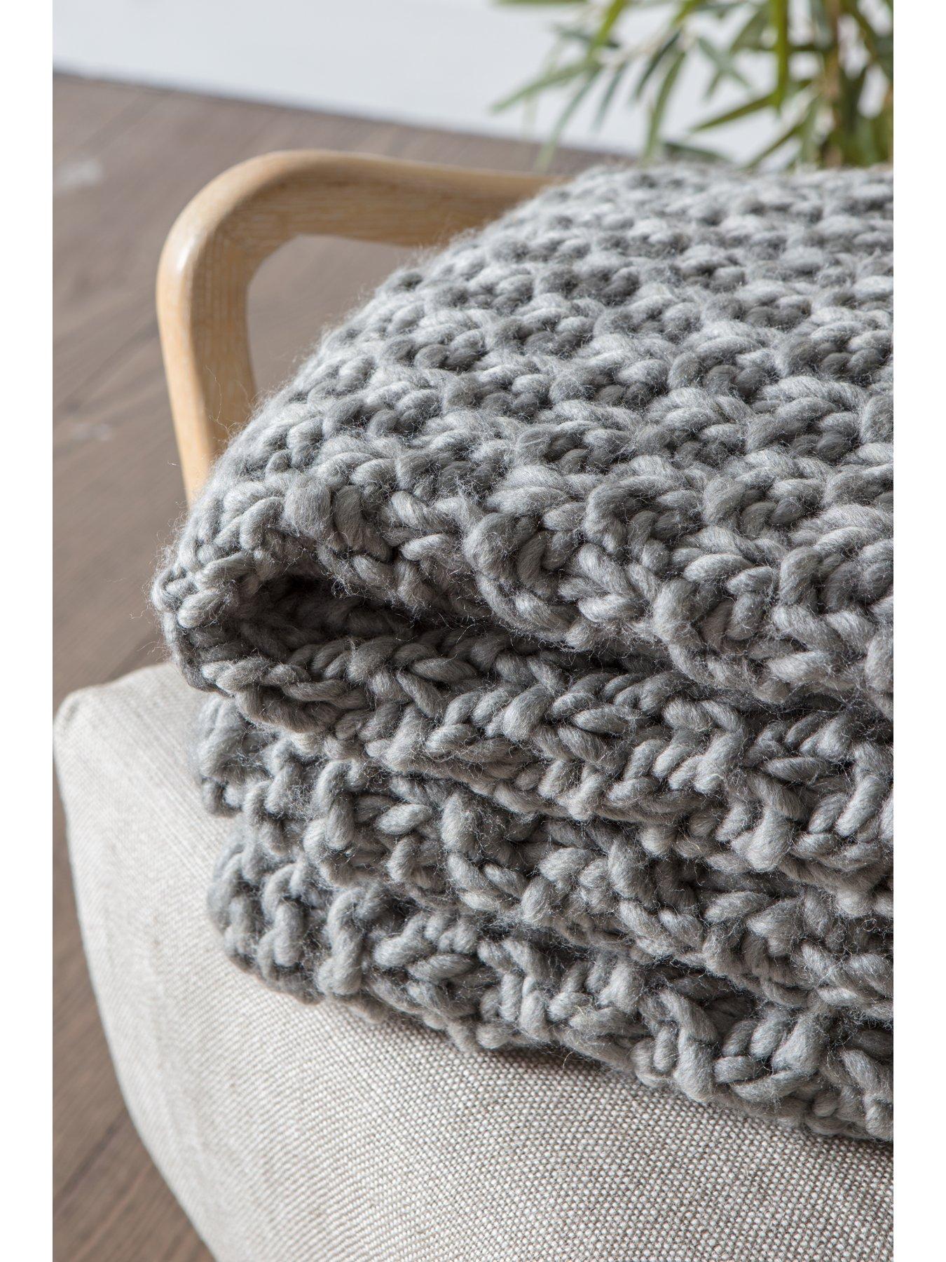 gallery-moss-chunky-knitted-throw-greyback