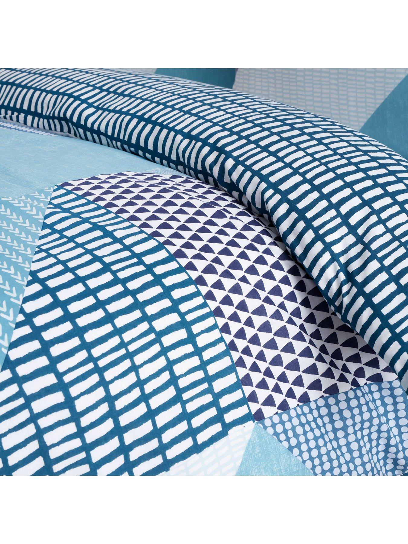 catherine-lansfield-catherine-lansfield-larsson-geo-duvet-cover-set-tealoutfit