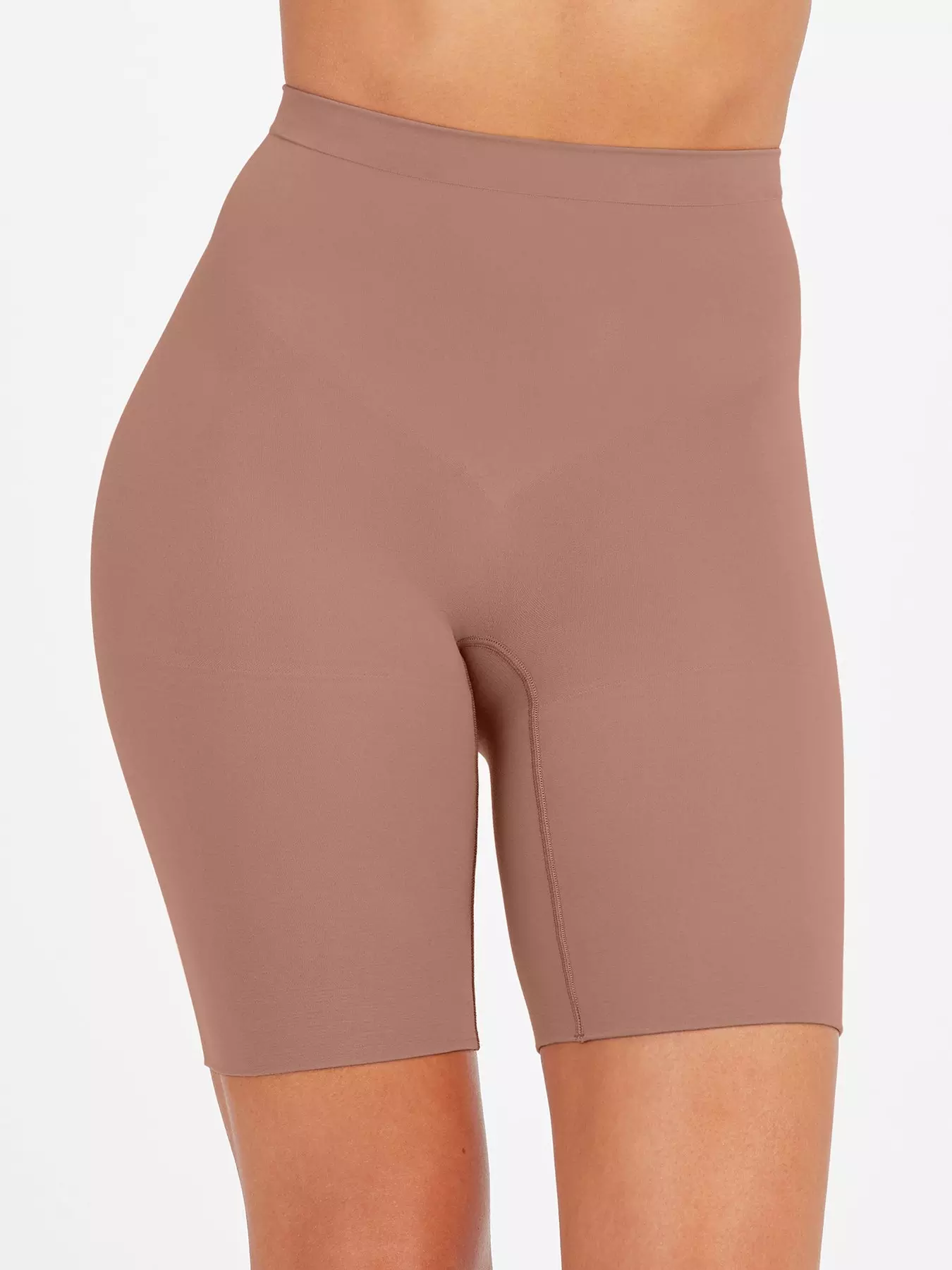 Everyday Seamless Sculpting Shorty – Spanx