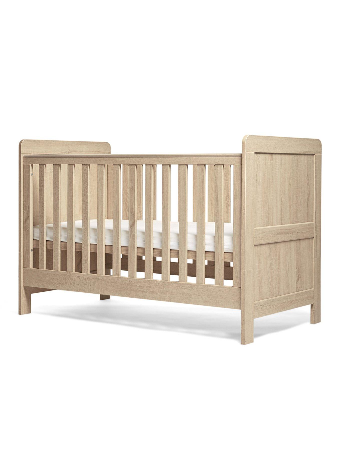 Image 4 of 6 of Mamas & Papas Atlas Set - 2PC