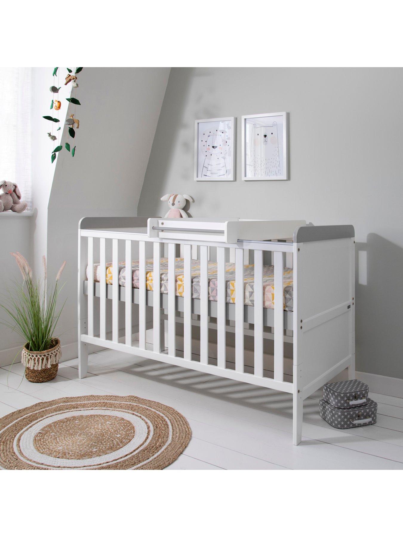 Tutti bambini 2024 bears cot bed