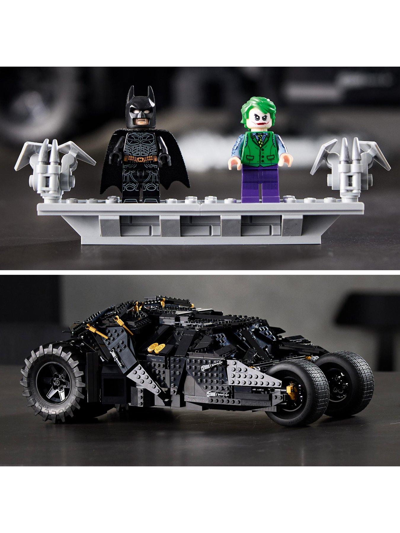 lego-batman-batmobile-tumbler-building-set-76240outfit