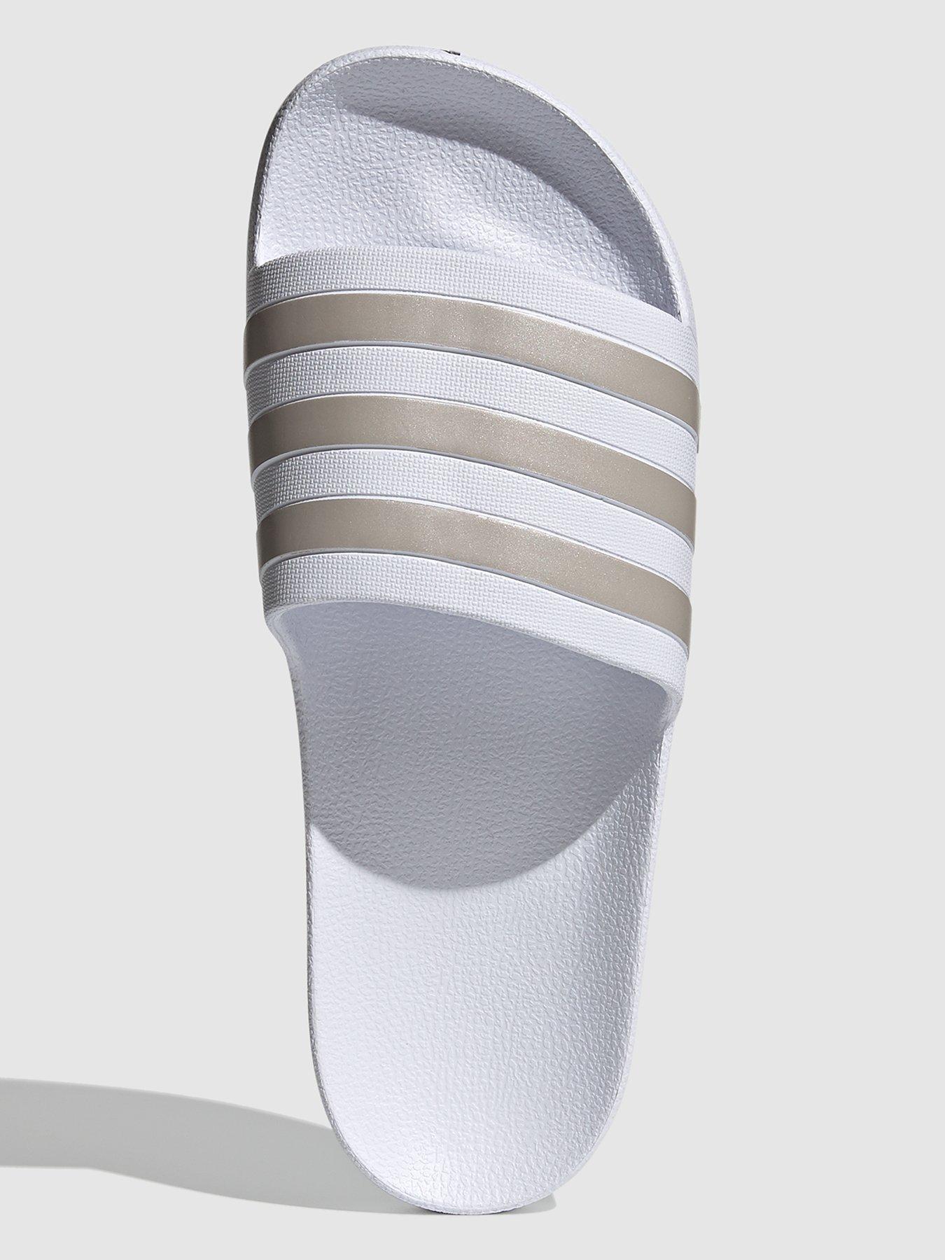 adidas-sportswear-adidas-adilette-aqua-sliders-whitegreyoutfit