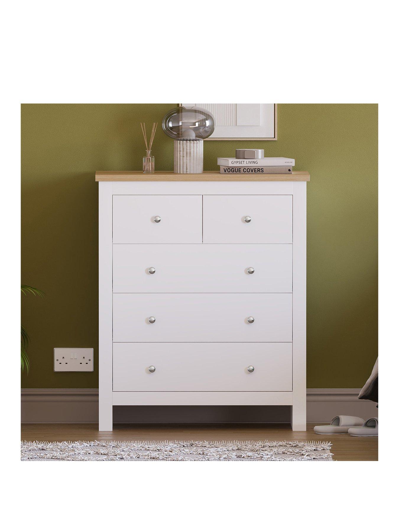 vida-designs-arlington-2-nbsp3-drawer-chest-whiteback