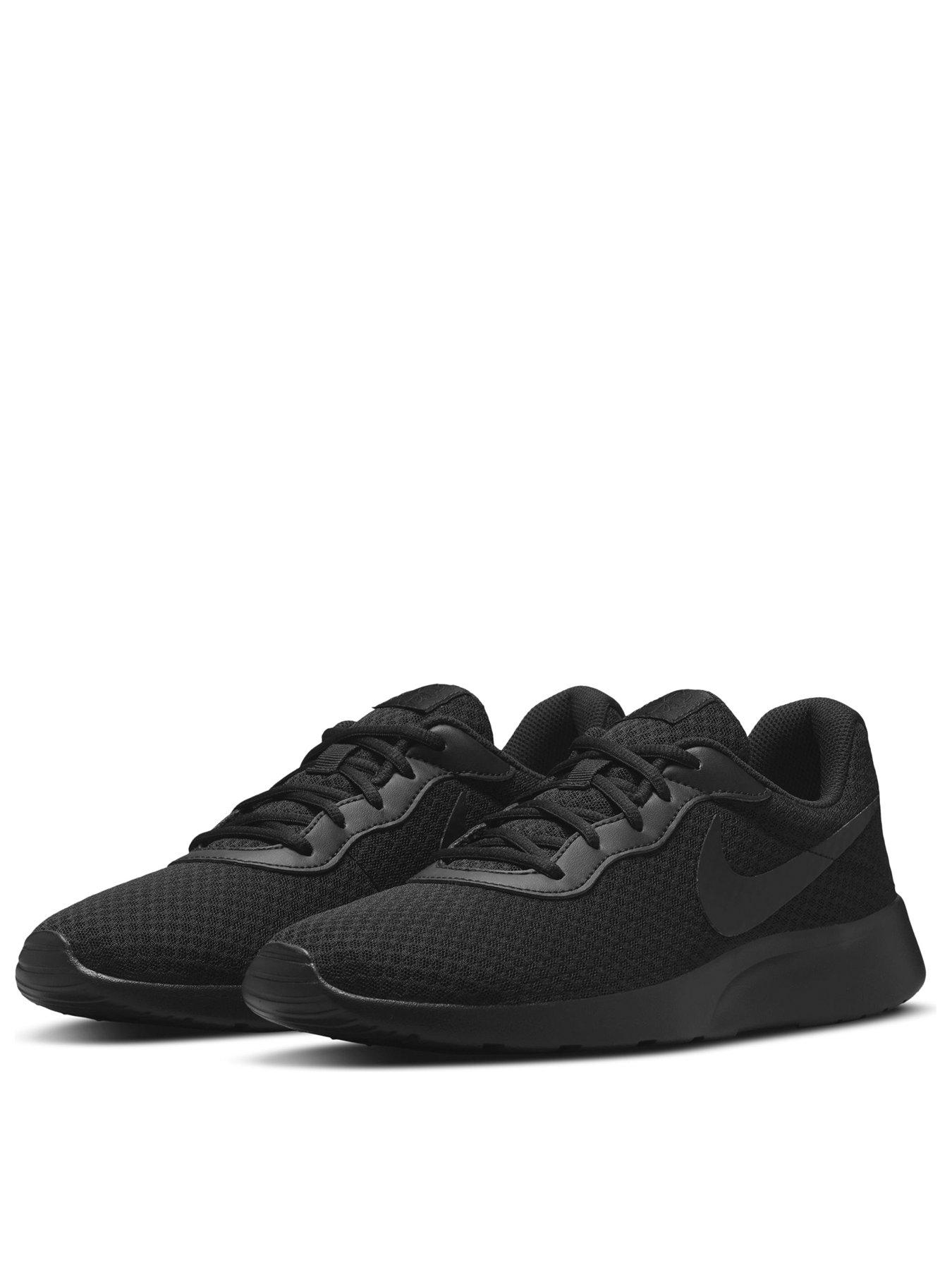 nike tanjun all black