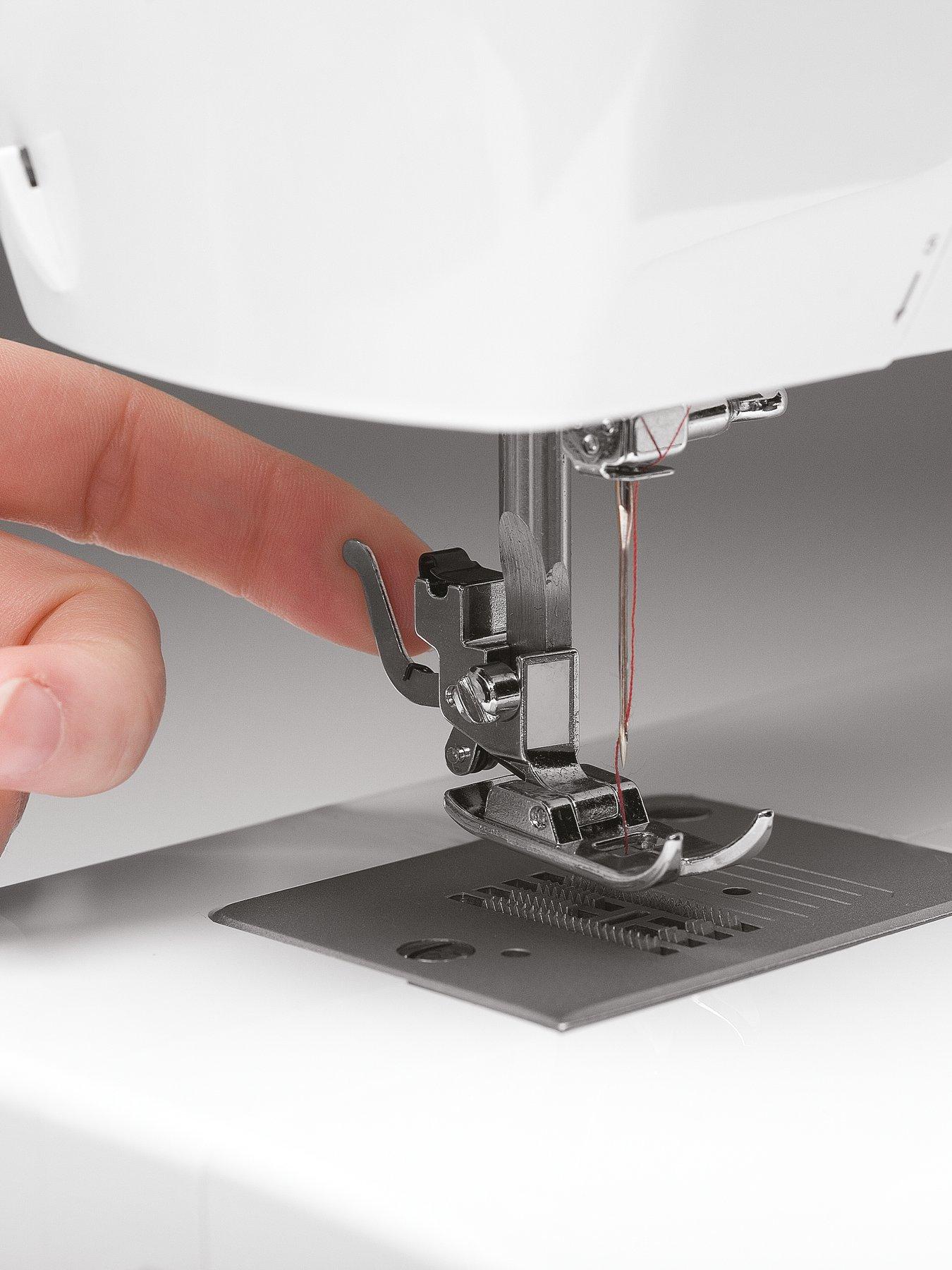 Image 3 of 4 of Singer 2250 Sewing Machine