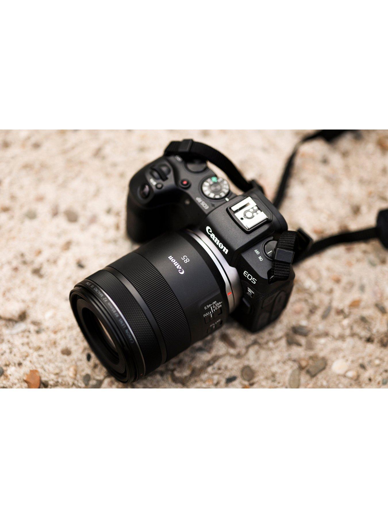 Image 7 of 7 of Canon RF 85mm F2 MACRO IS STM Lens