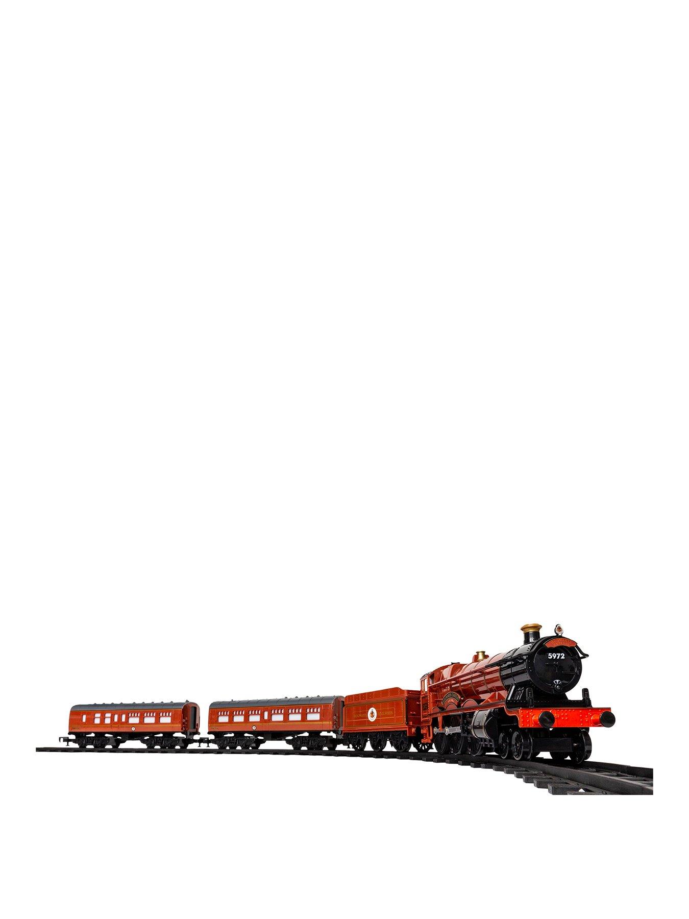 Image 2 of 7 of Harry Potter Hogwarts Express 37-Piece Remote Controlled Train Set