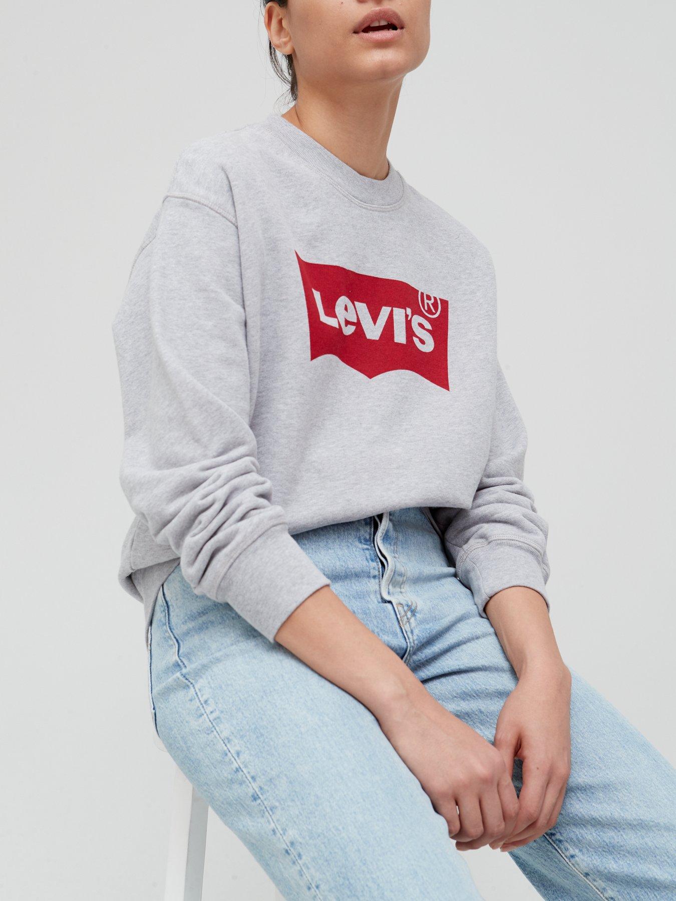 levis-graphic-standard-crew-heather-greyoutfit