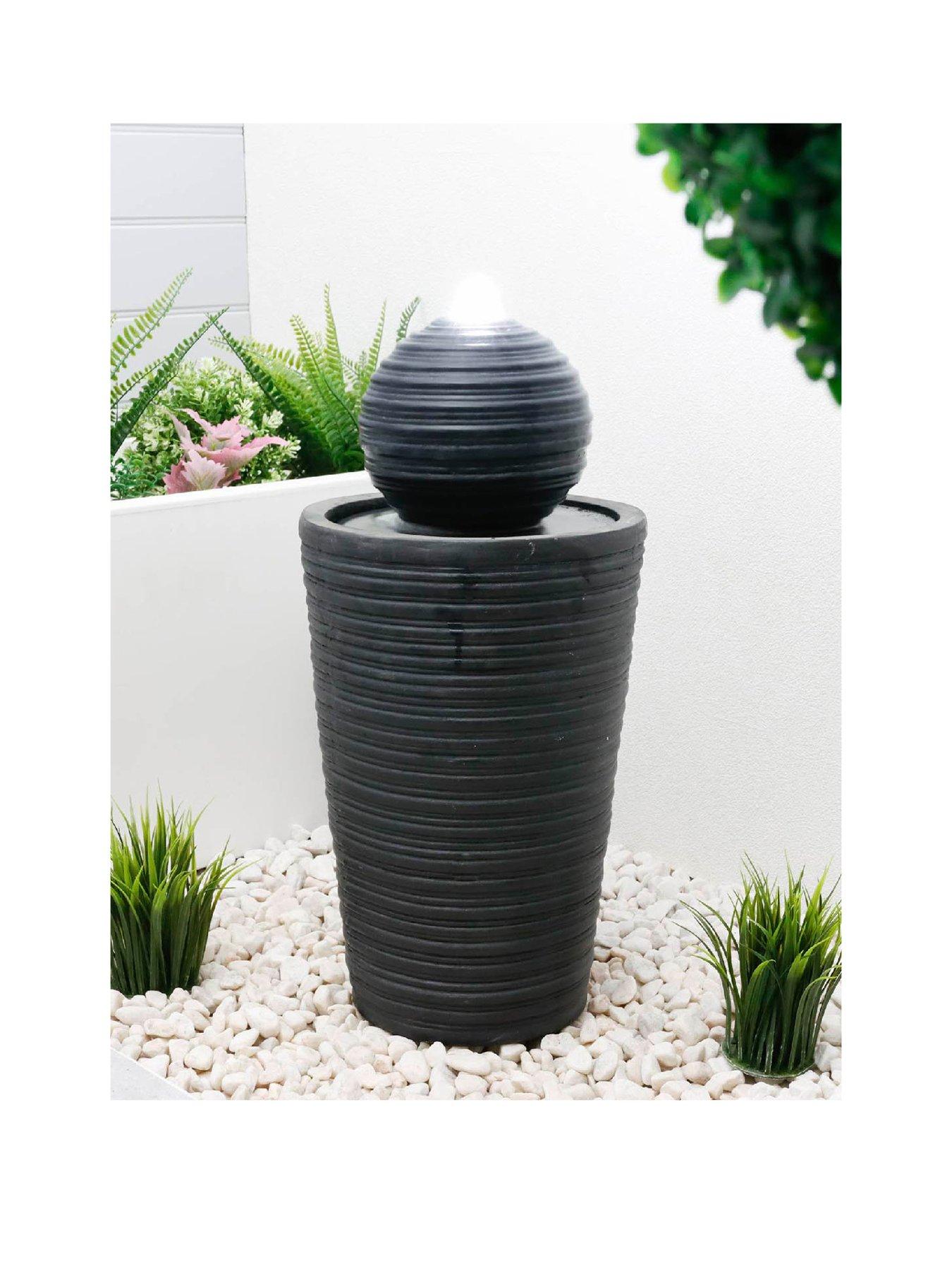 streetwize-solar-powered-water-feature-round-ball-amp-plinthfront