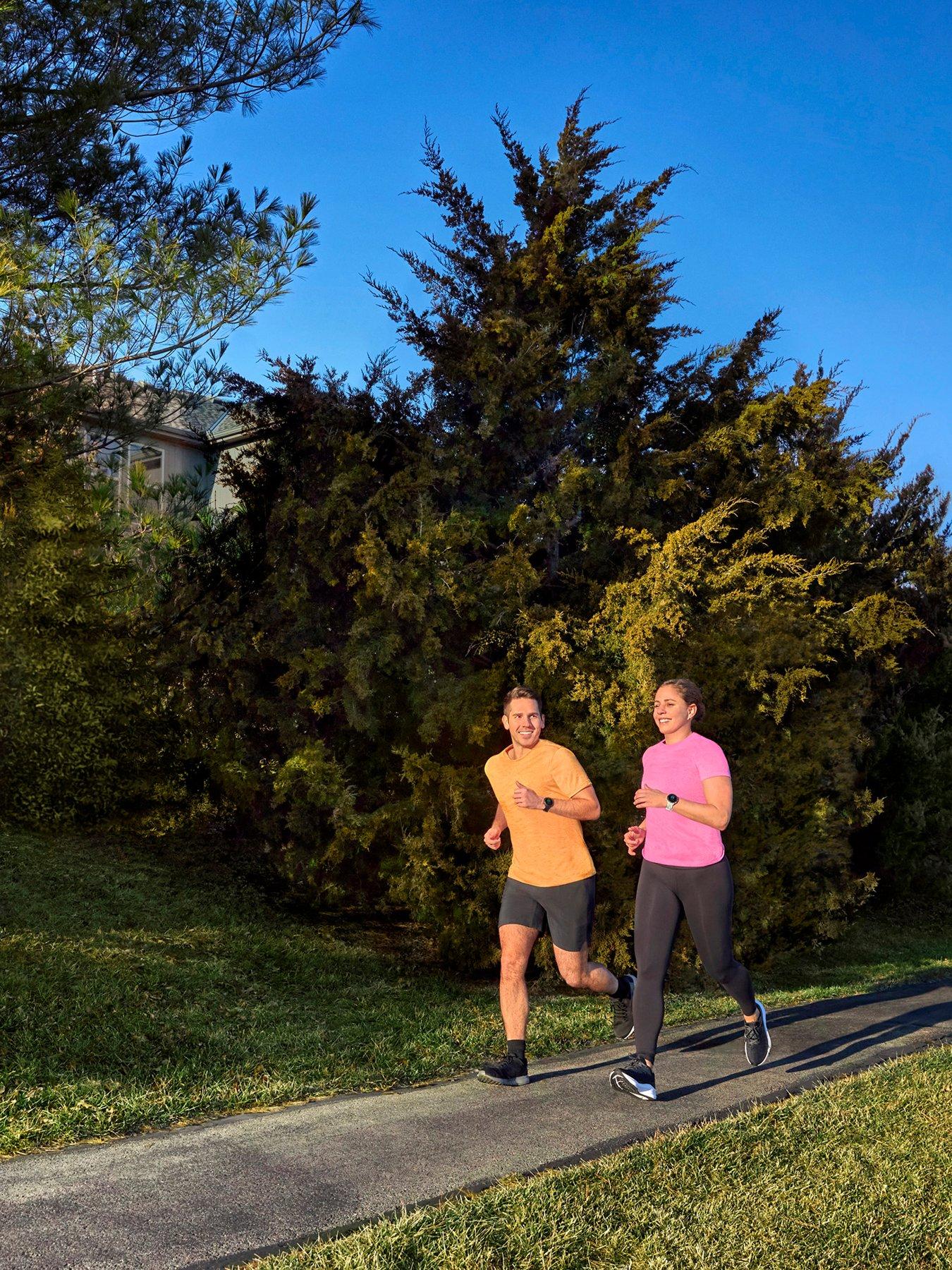 Image 5 of 8 of Garmin Forerunner 55 GPS Running Smartwatch
