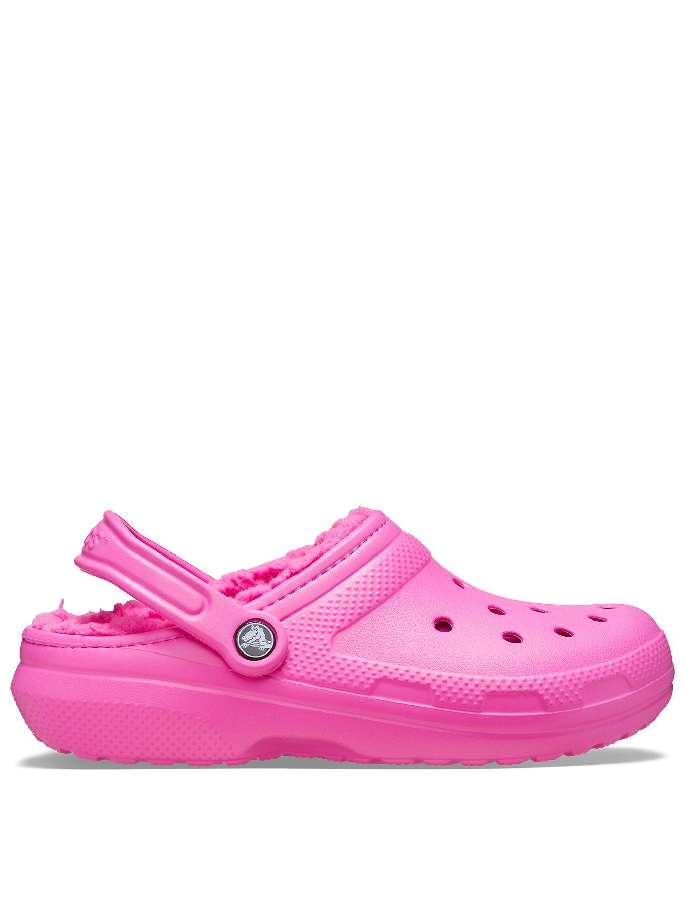 Fur lined crocs discount pink