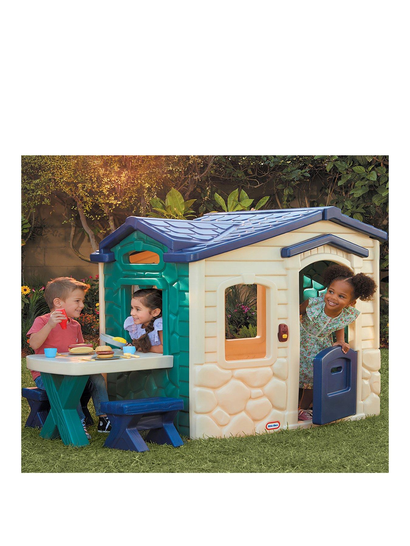 Image 2 of 4 of Little Tikes Picnic on the Patio Playhouse