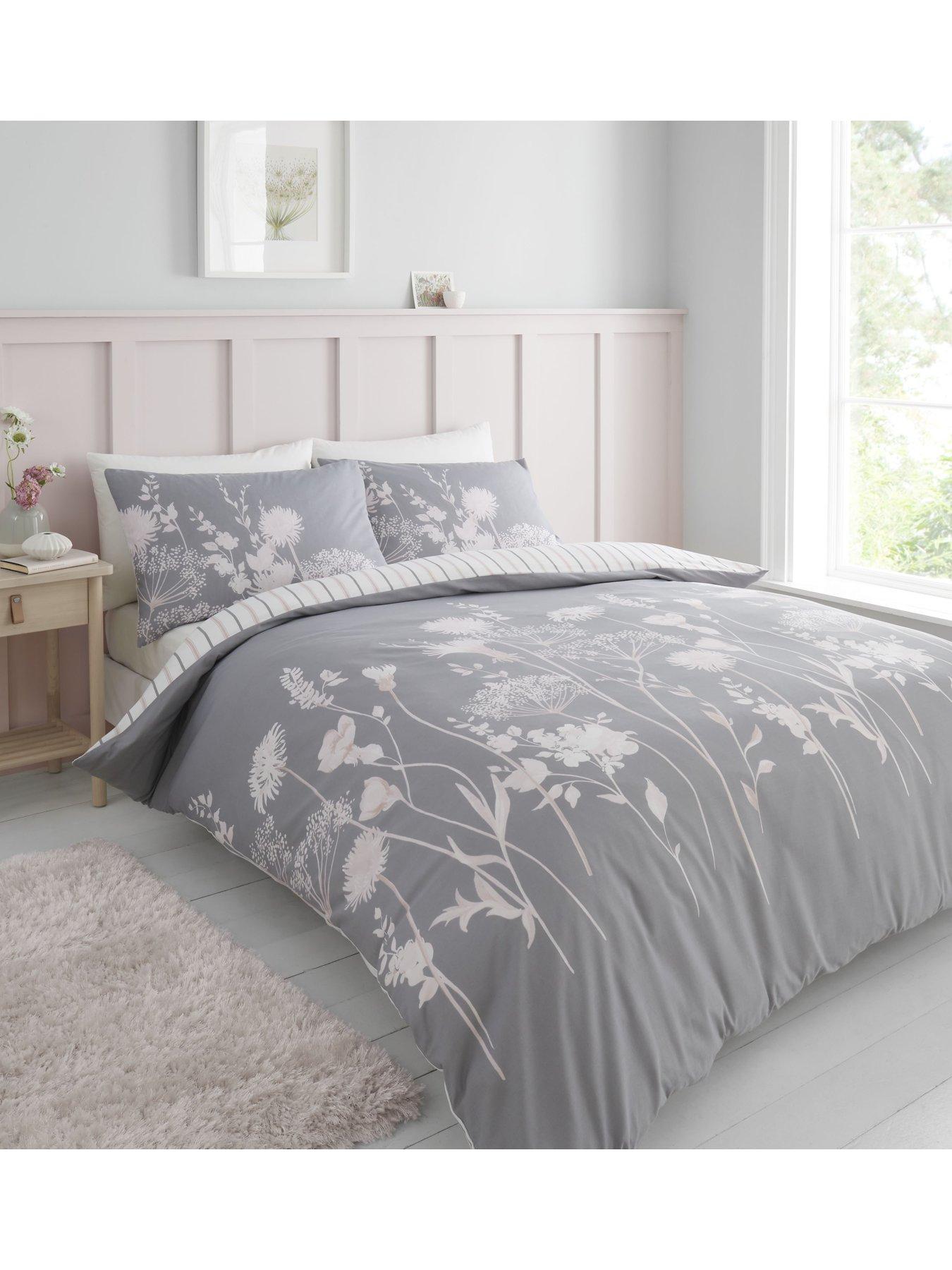 catherine-lansfield-meadowsweet-floral-duvet-cover-set-grey-pink