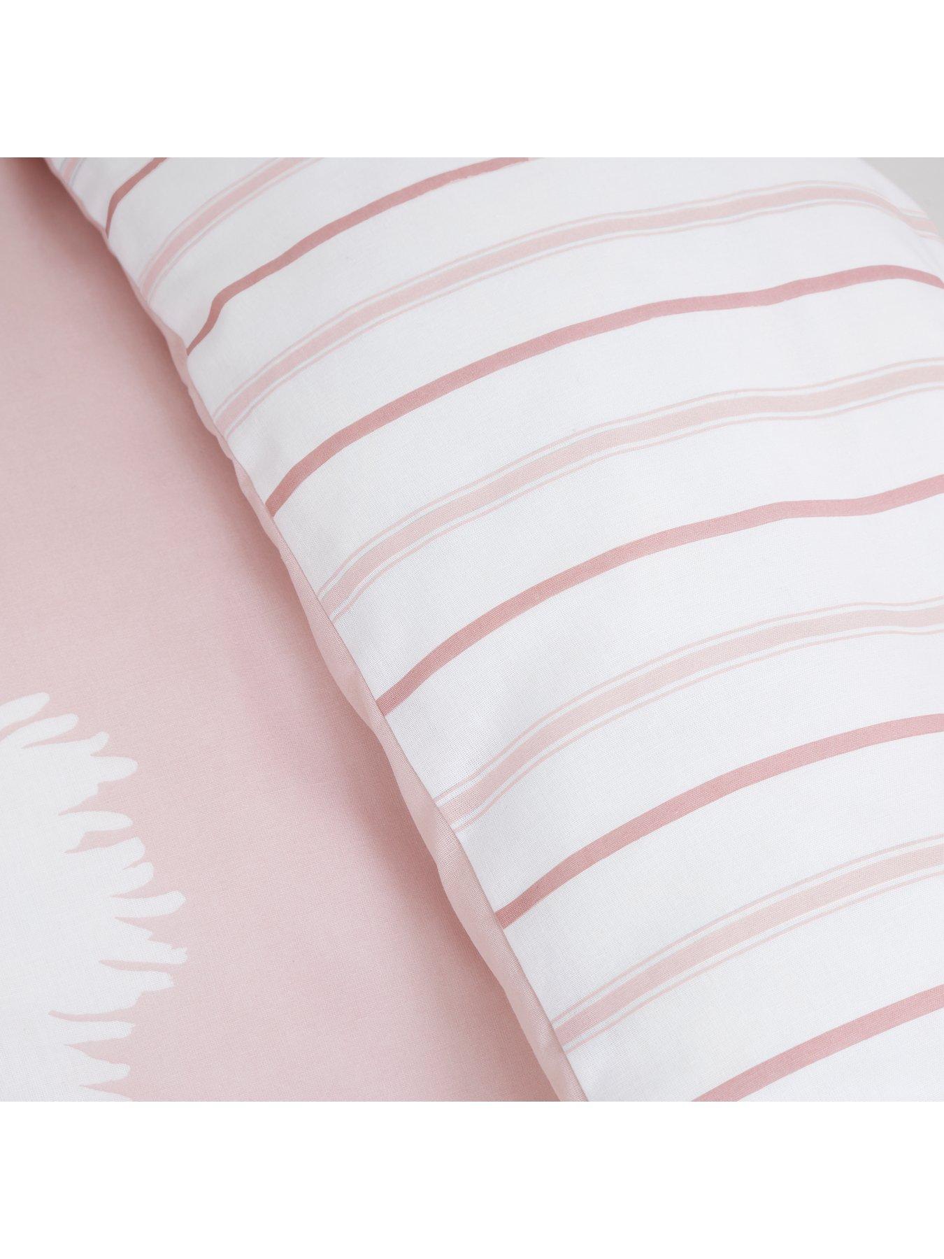 catherine-lansfield-meadowsweet-floral-duvet-cover-blushdetail