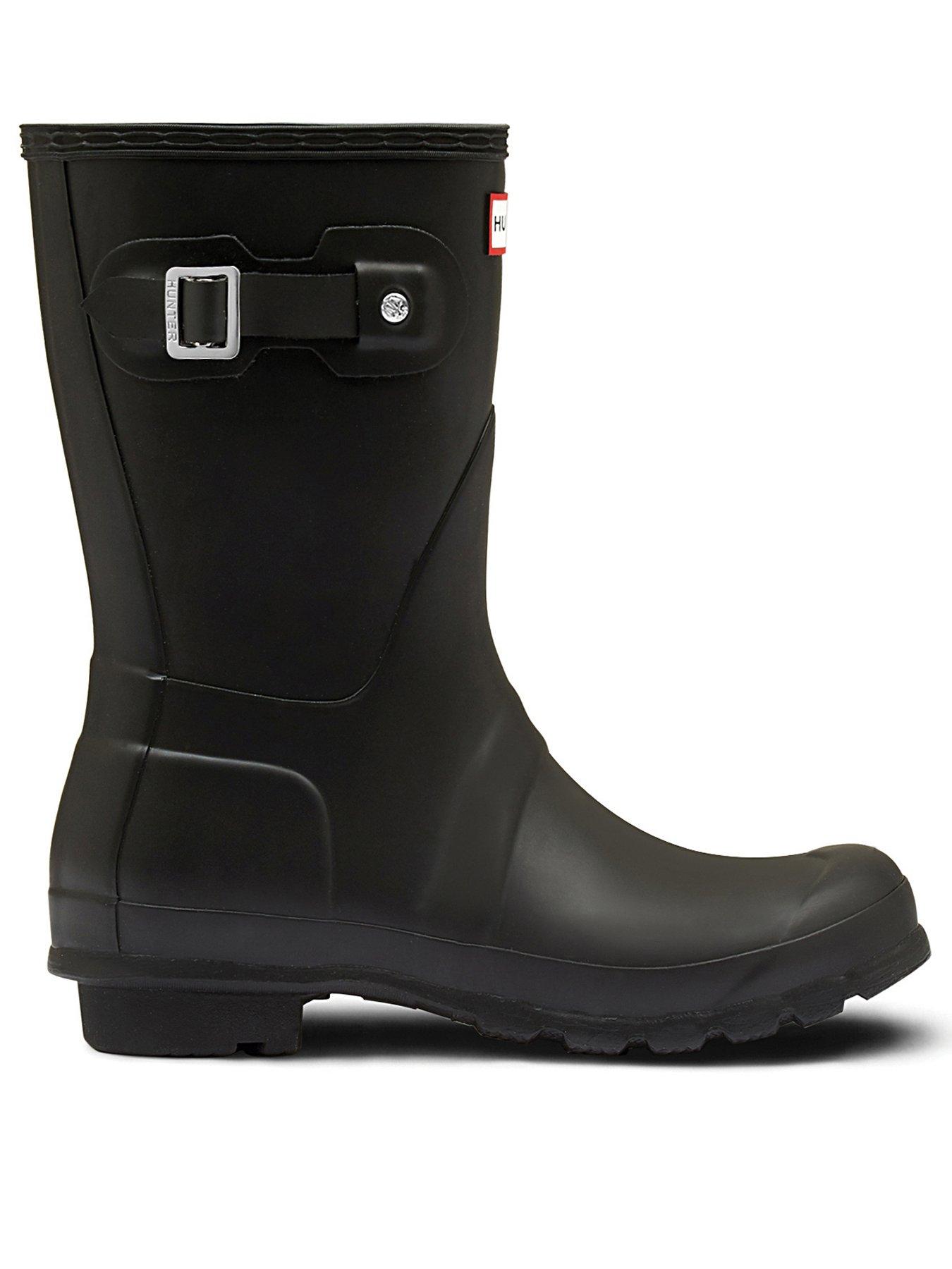 hunter-original-short-wellington-boot-blackstillFront