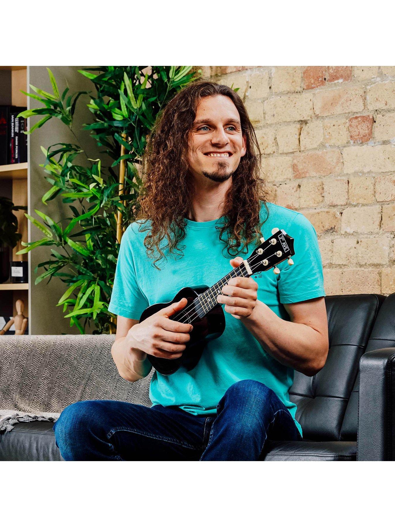 Image 5 of 6 of 3rd Avenue Soprano Ukulele Black Starter Pack