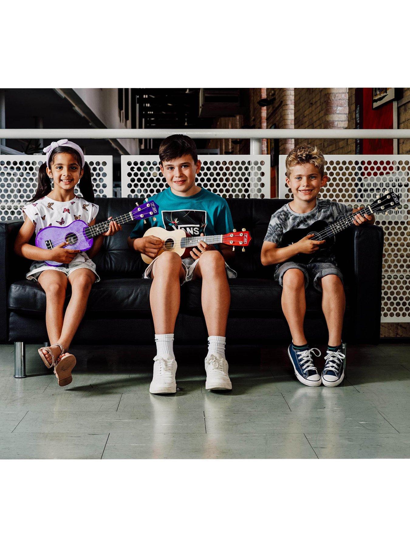 Image 6 of 6 of 3rd Avenue Soprano Ukulele Black Starter Pack