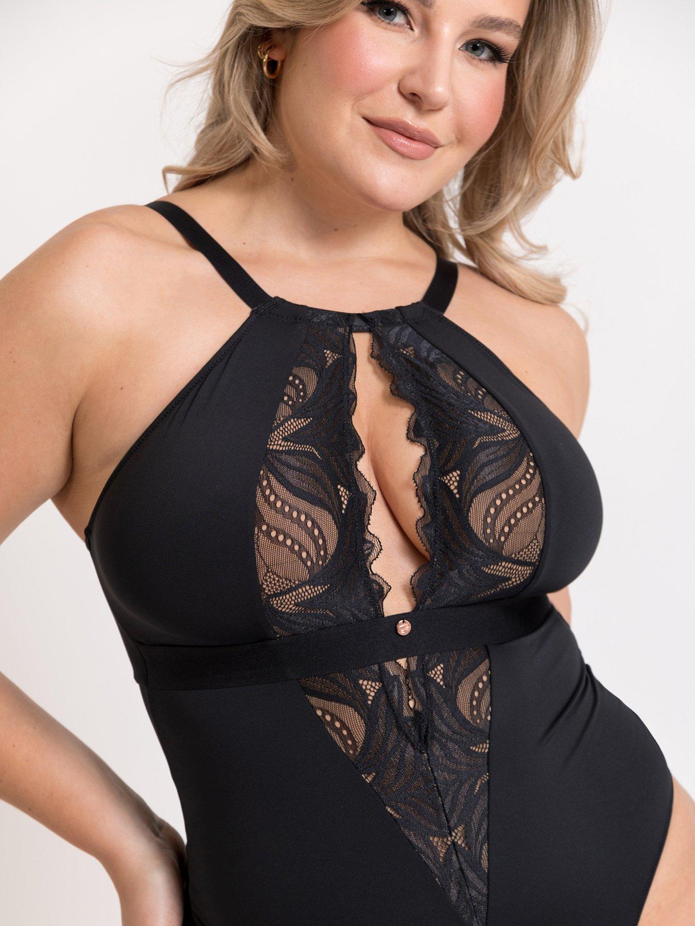 curvy-kate-indulgence-body-blacklatteoutfit