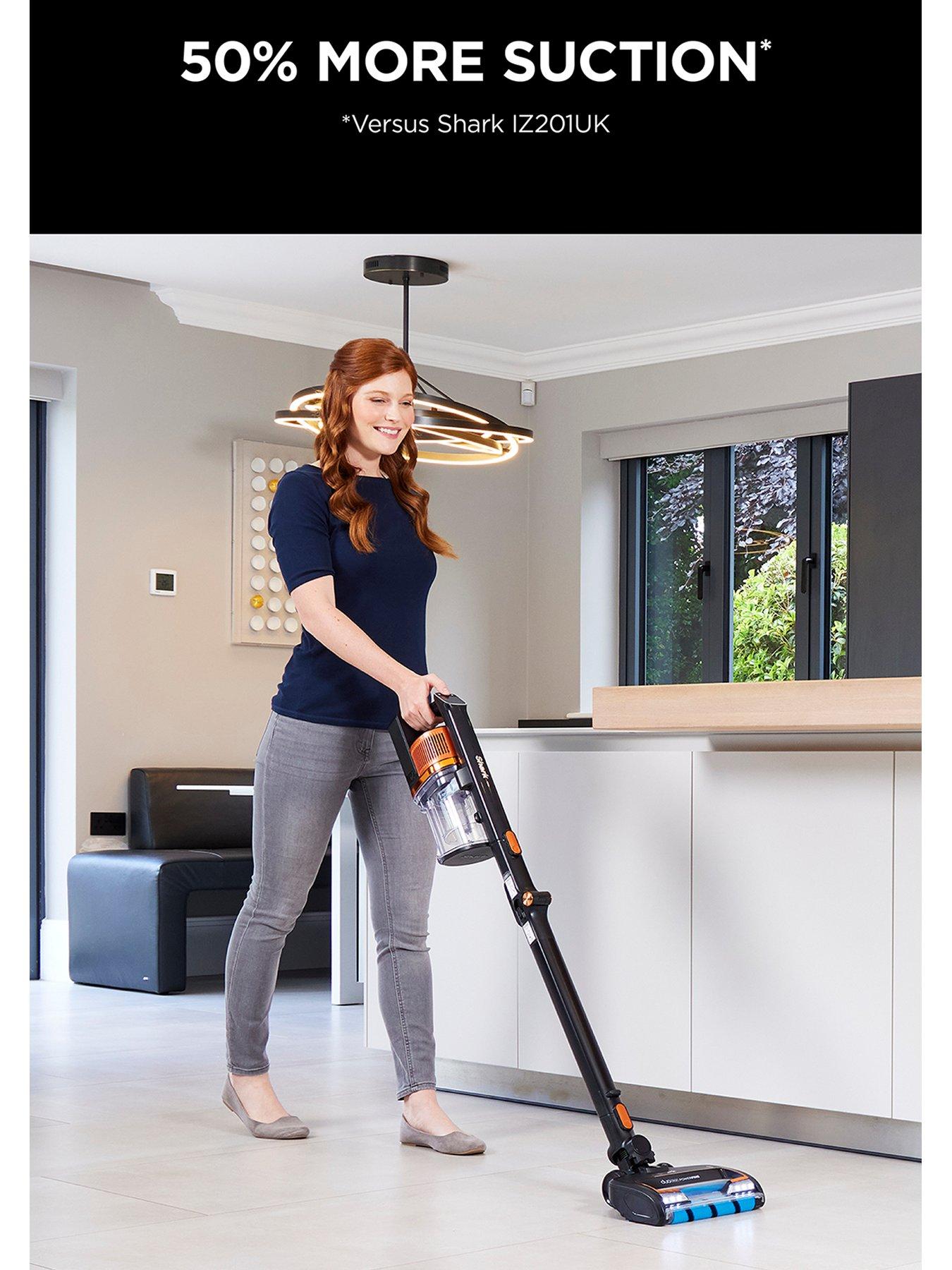 Image 2 of 7 of Shark Anti Hair Wrap Cordless&nbsp;Vacuum Cleaner with PowerFins &amp; Flexology [Single Battery] IZ300UK