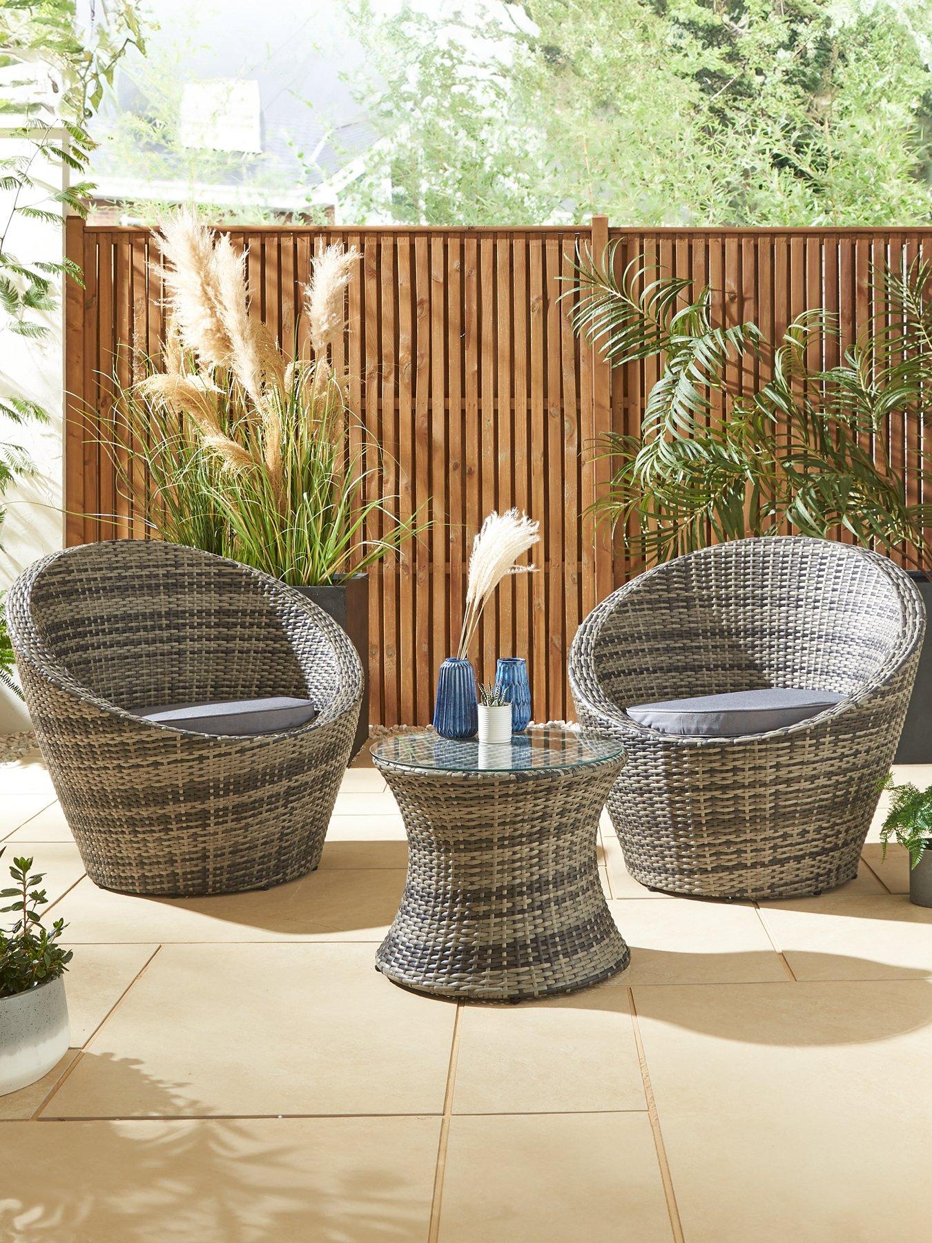 Egg chair set discount garden