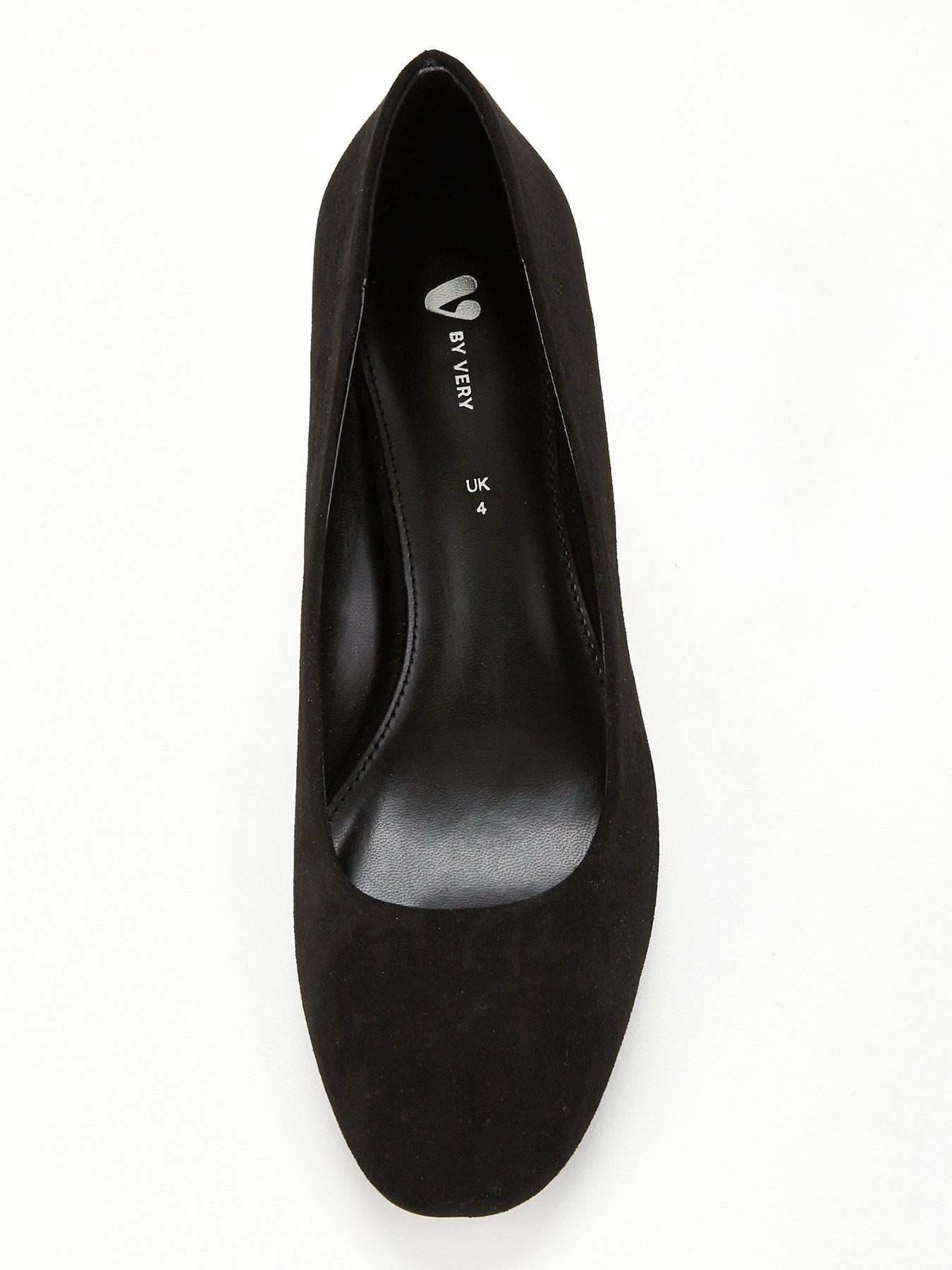 everyday-wide-fit-square-toe-low-block-court-shoe-blackoutfit