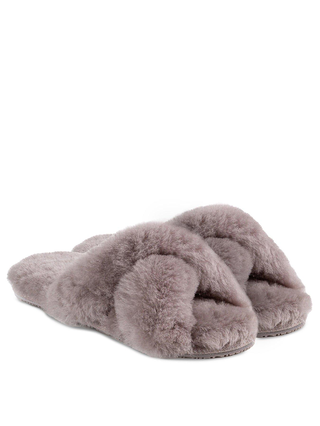 Just sheepskin best sale daisy slippers